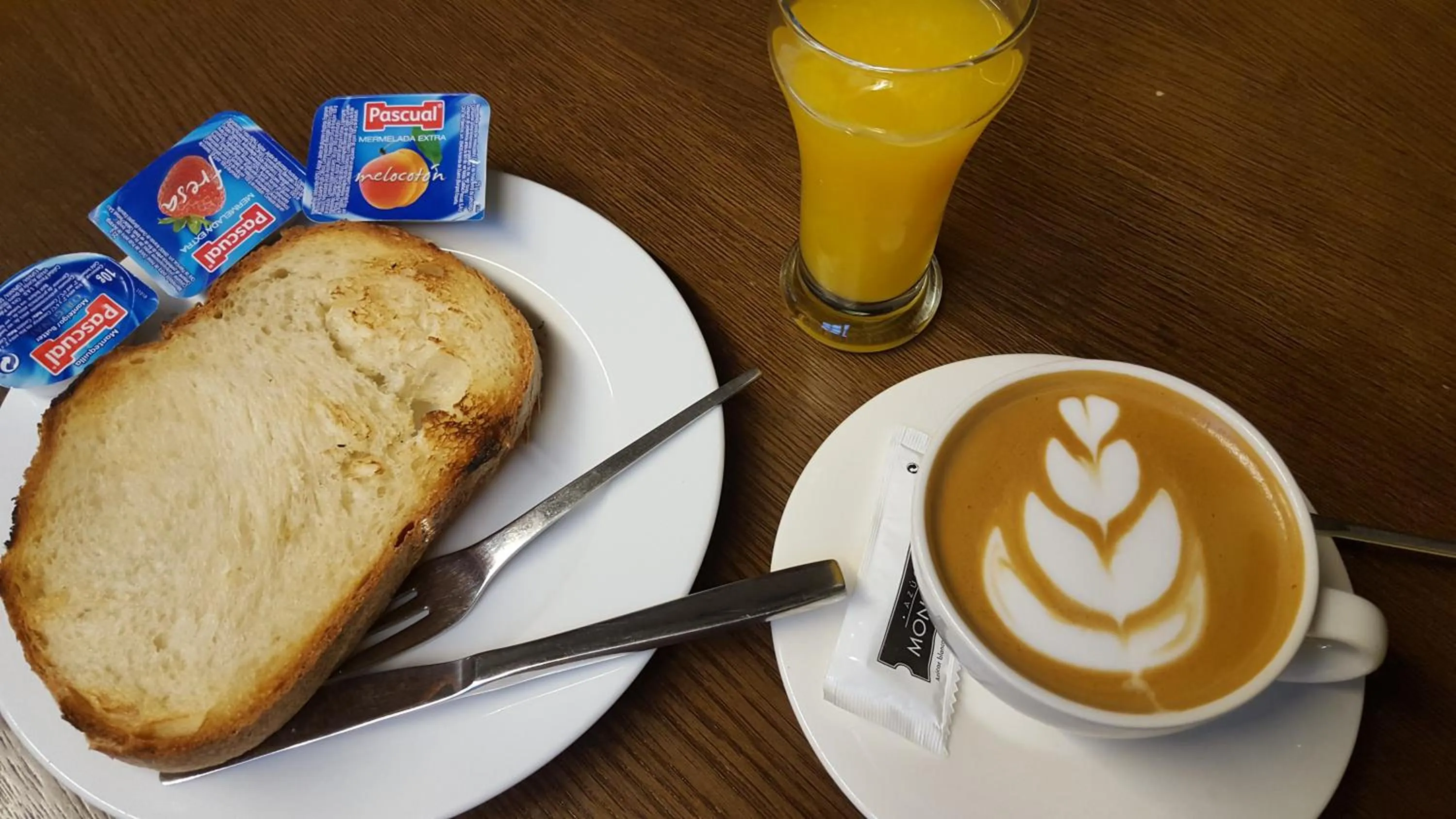 Food and drinks in Hotel Spa Galatea