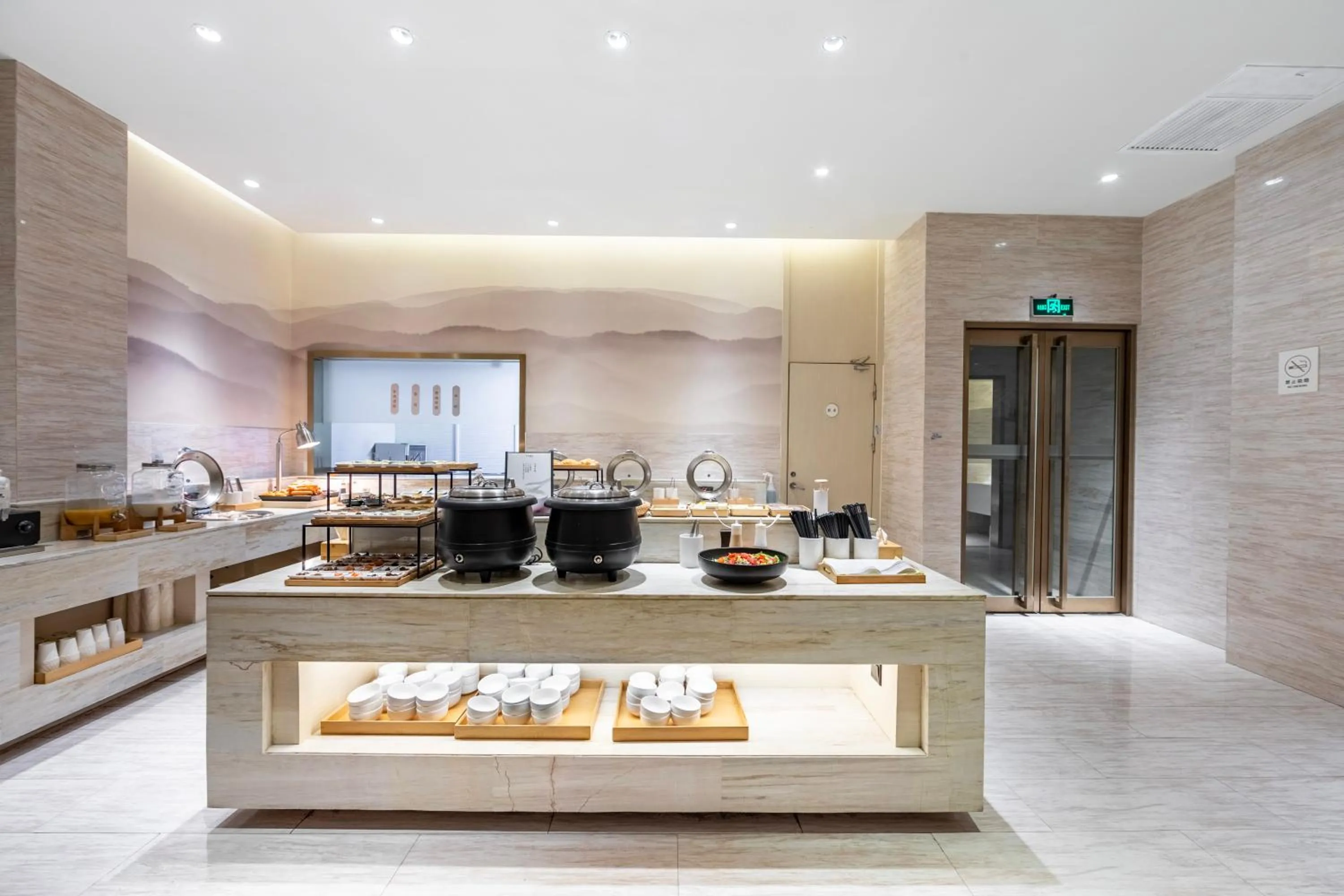 Restaurant/places to eat in JI Hotel Shanghai Jinqiao