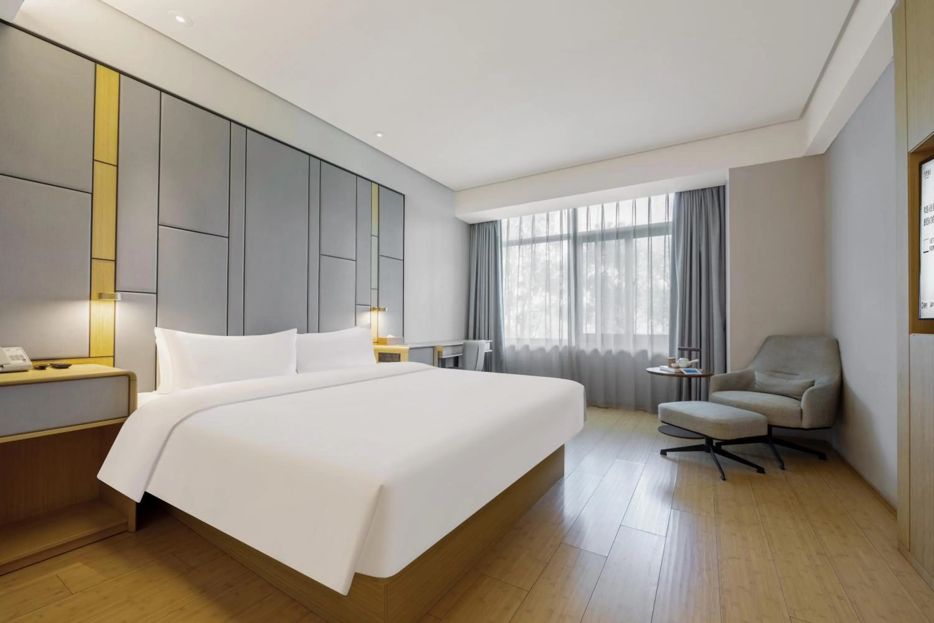 Bed in JI Hotel Shanghai Jinqiao