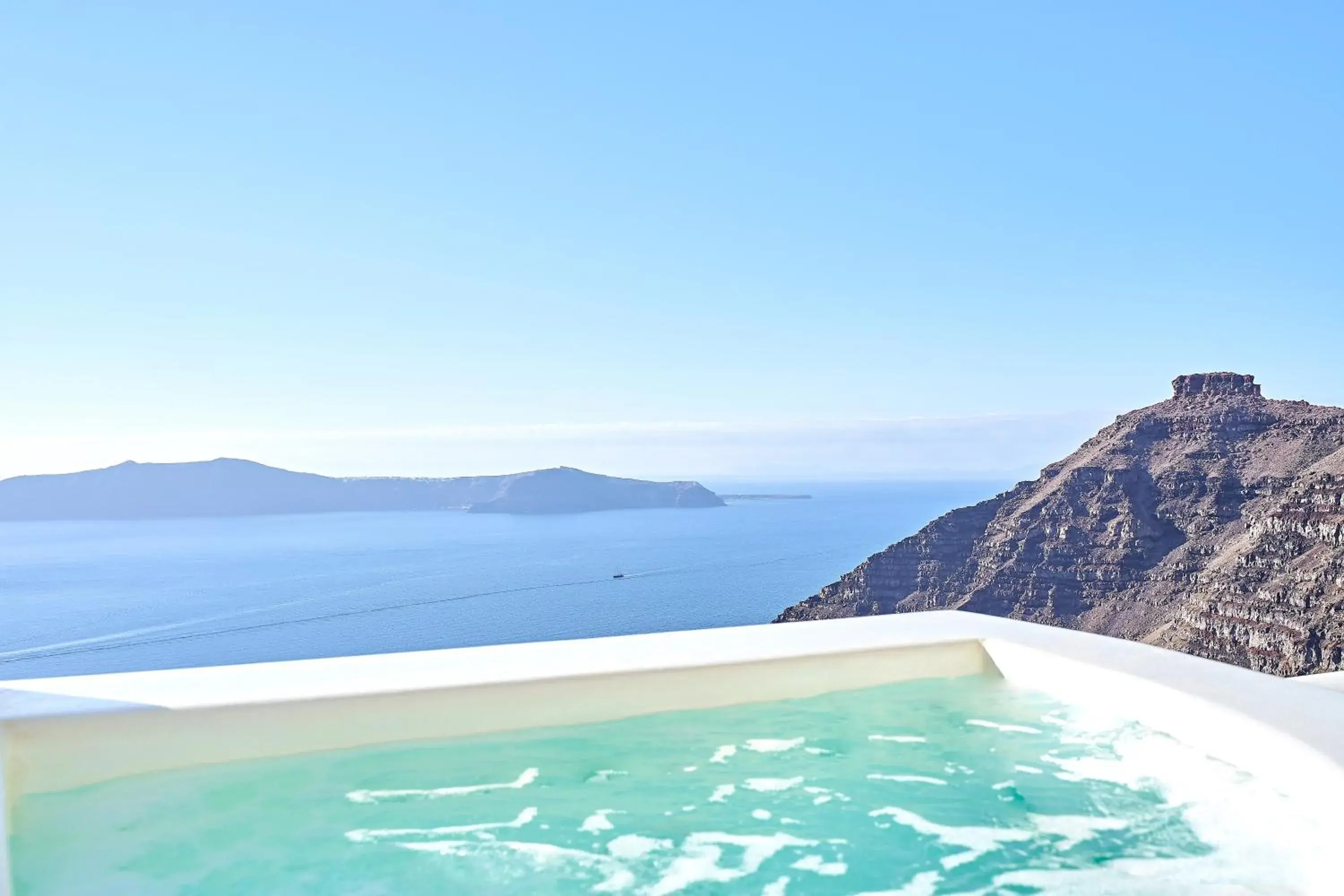 Prestige Double Room with Outdoor Hot Tub and Caldera View in Agali Houses Prestige Double Room with Outdoor Hot Tub and Caldera View in Agali Houses