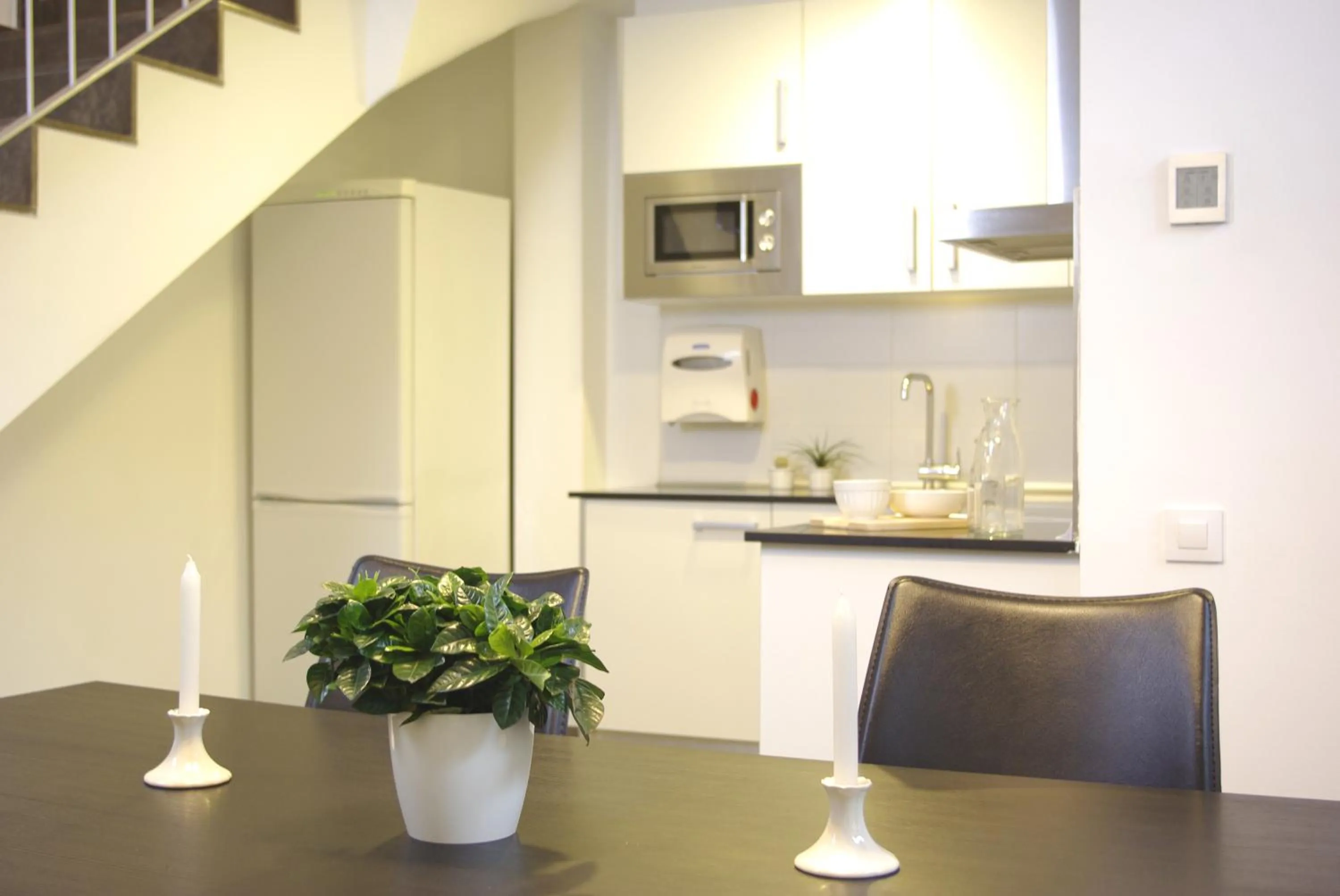 Photo of the whole room in 08028 Apartments