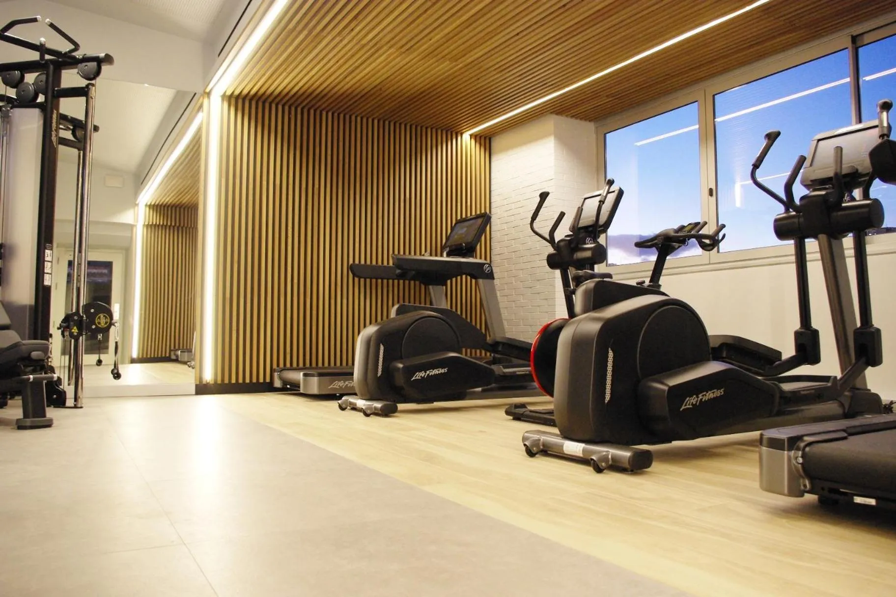 Fitness centre/facilities in 08028 Apartments