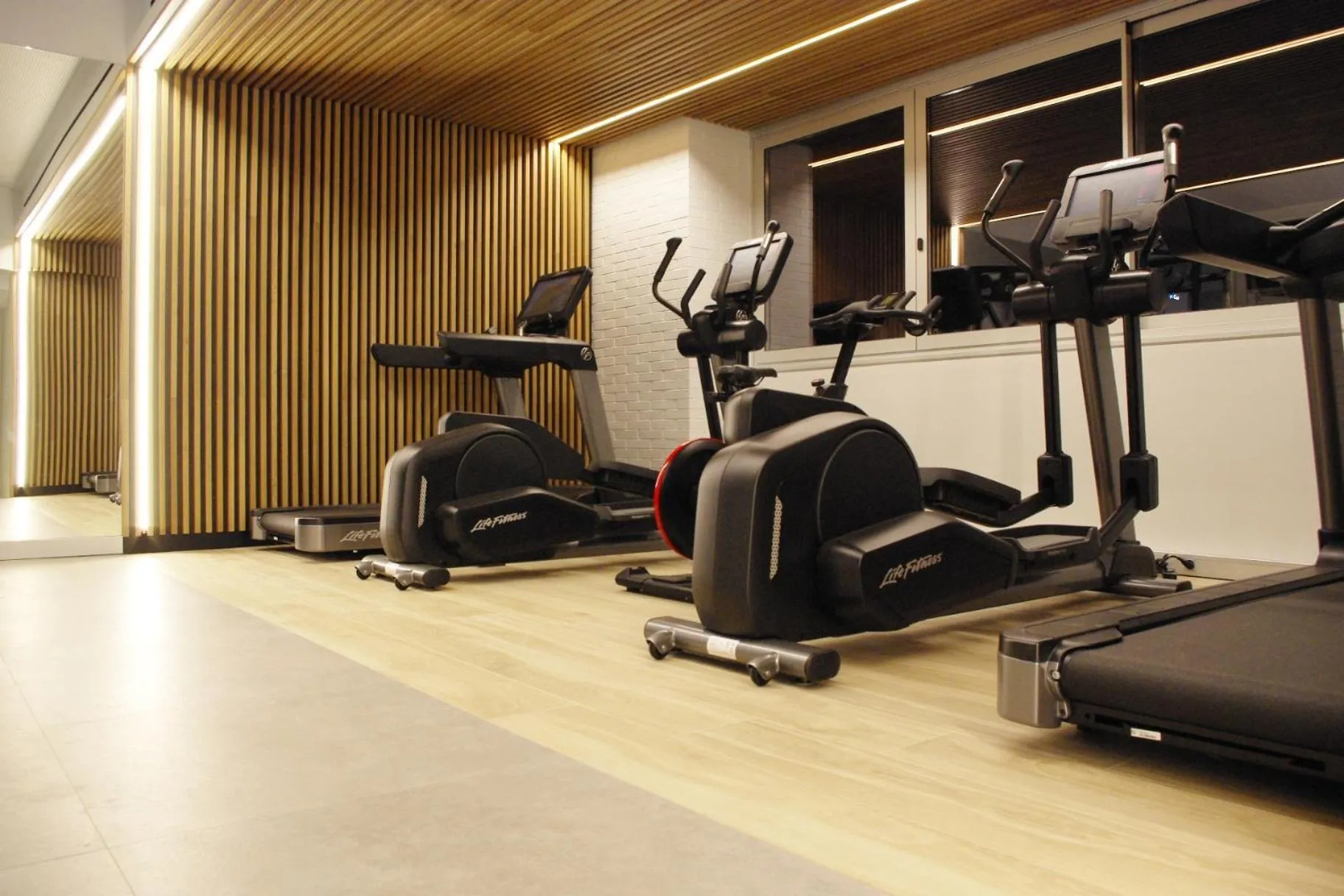 Fitness centre/facilities in 08028 Apartments