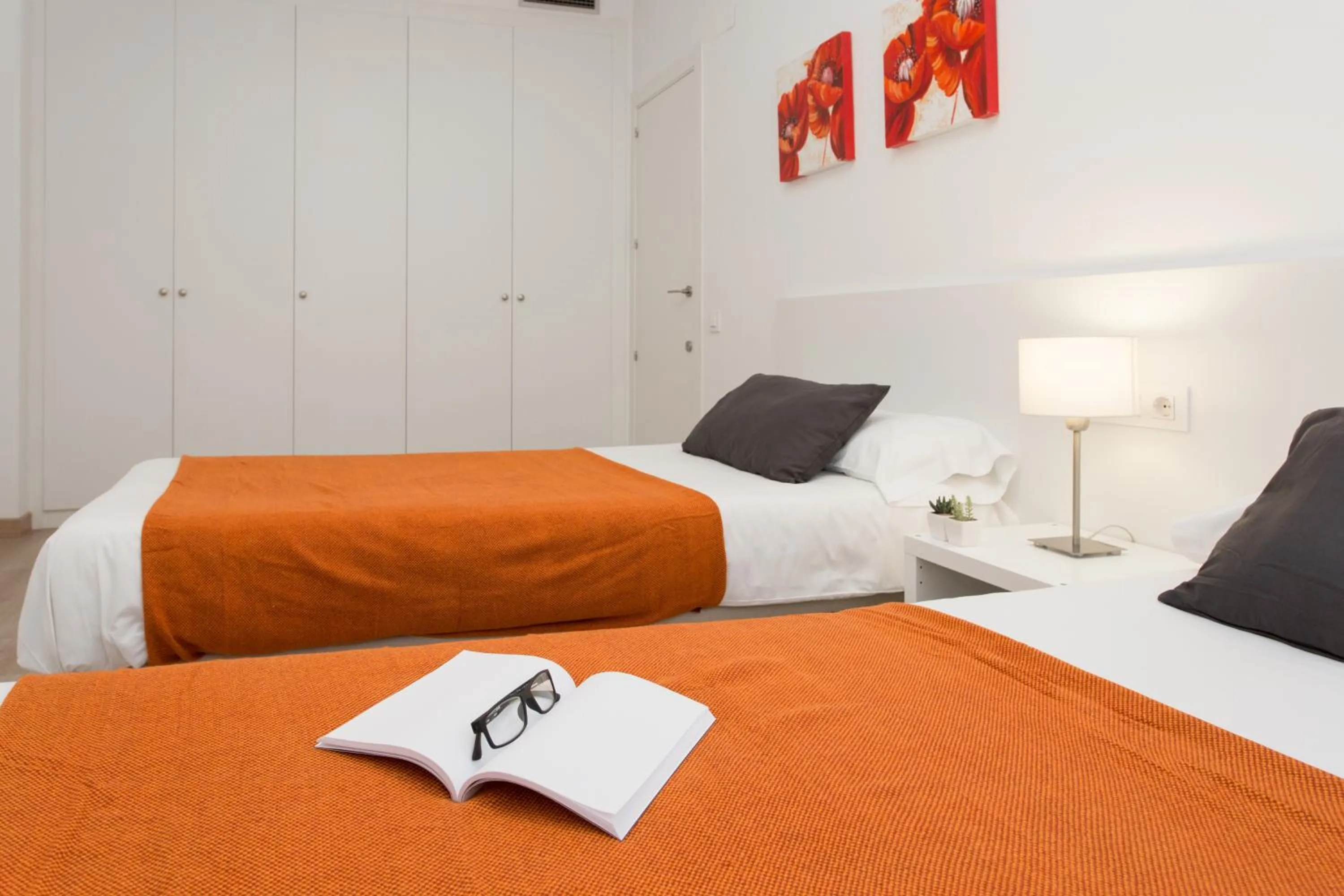 Bed in 08028 Apartments