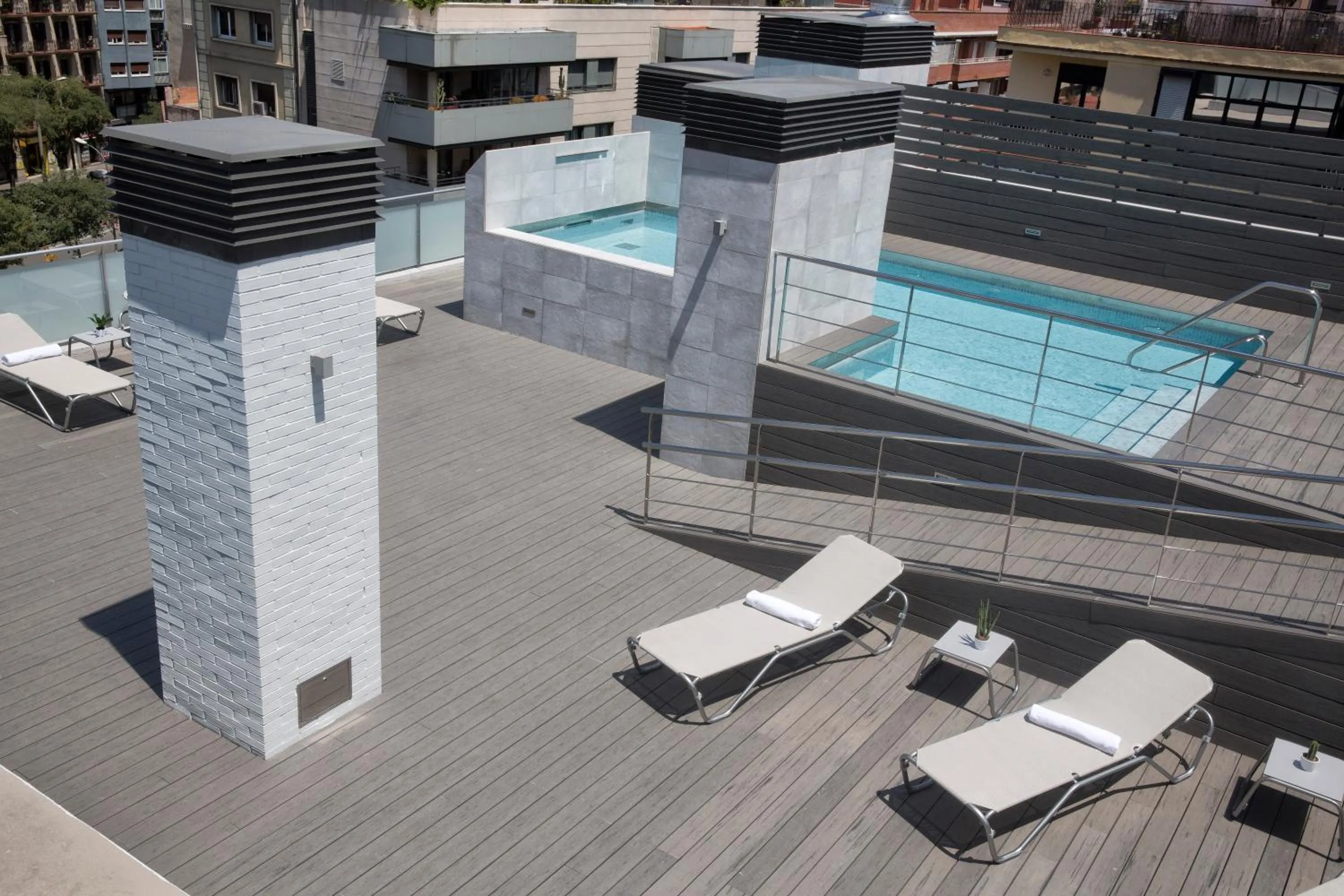 Balcony/Terrace in 08028 Apartments