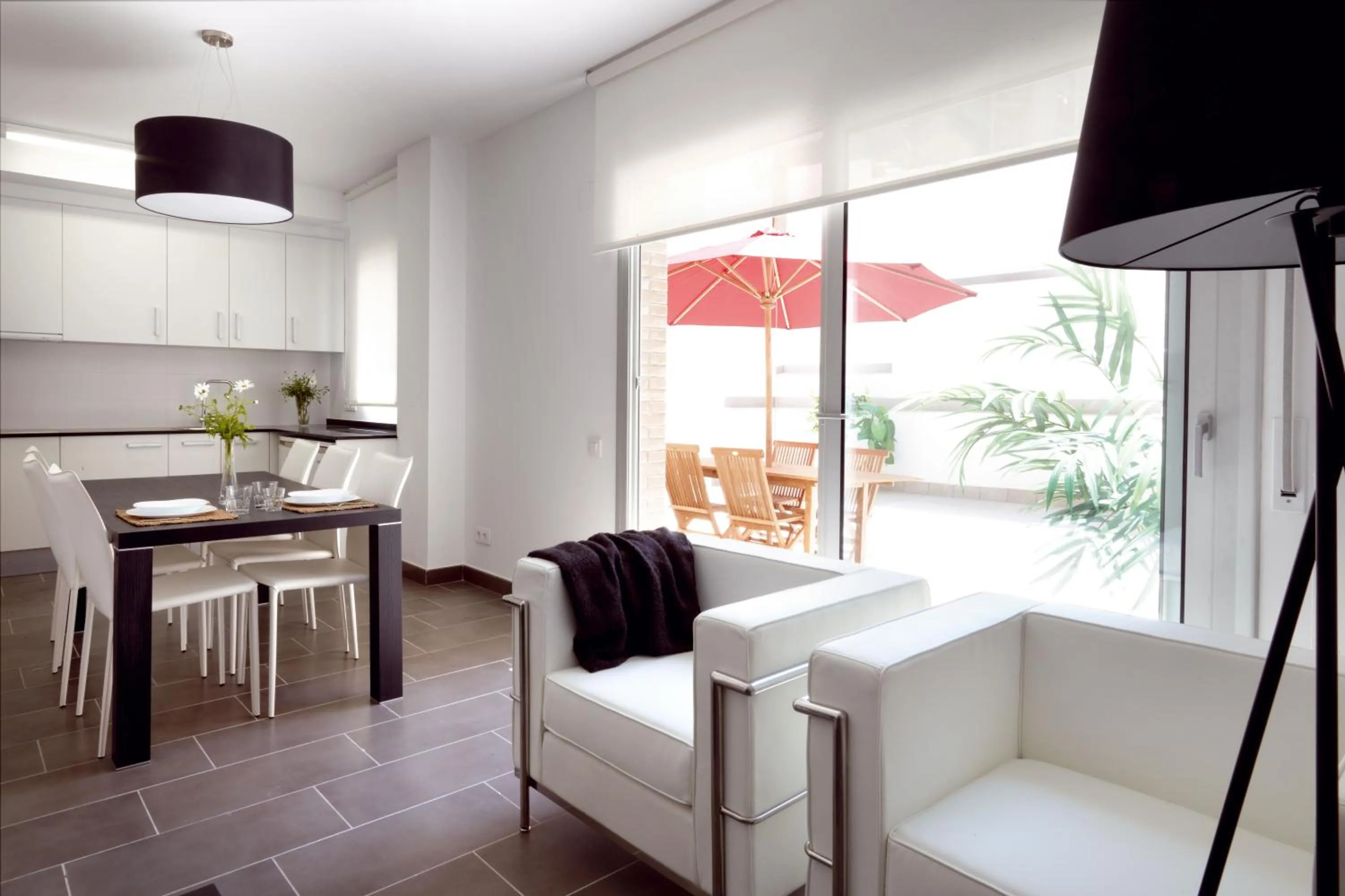 Living room in 08028 Apartments