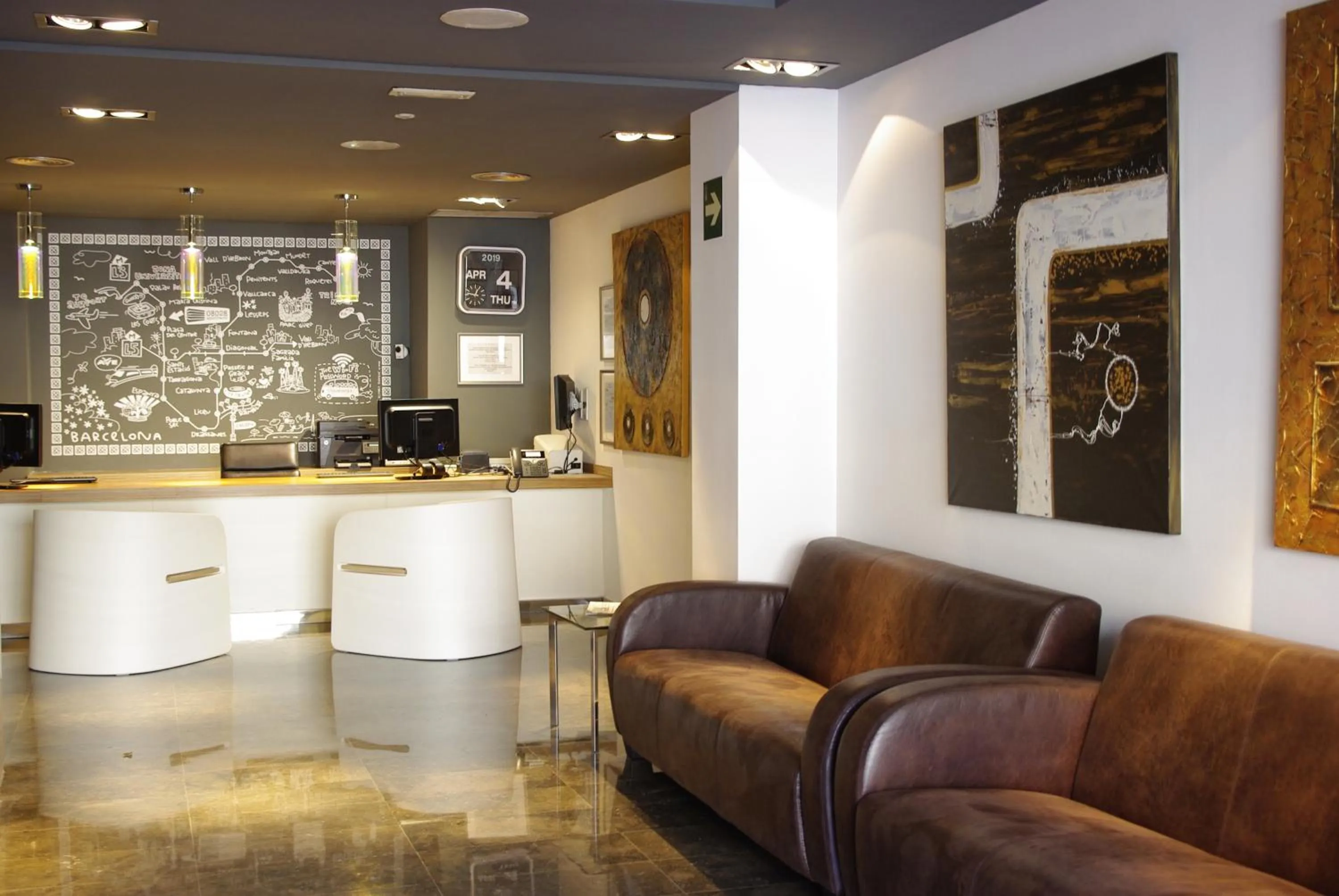 Lobby or reception in 08028 Apartments