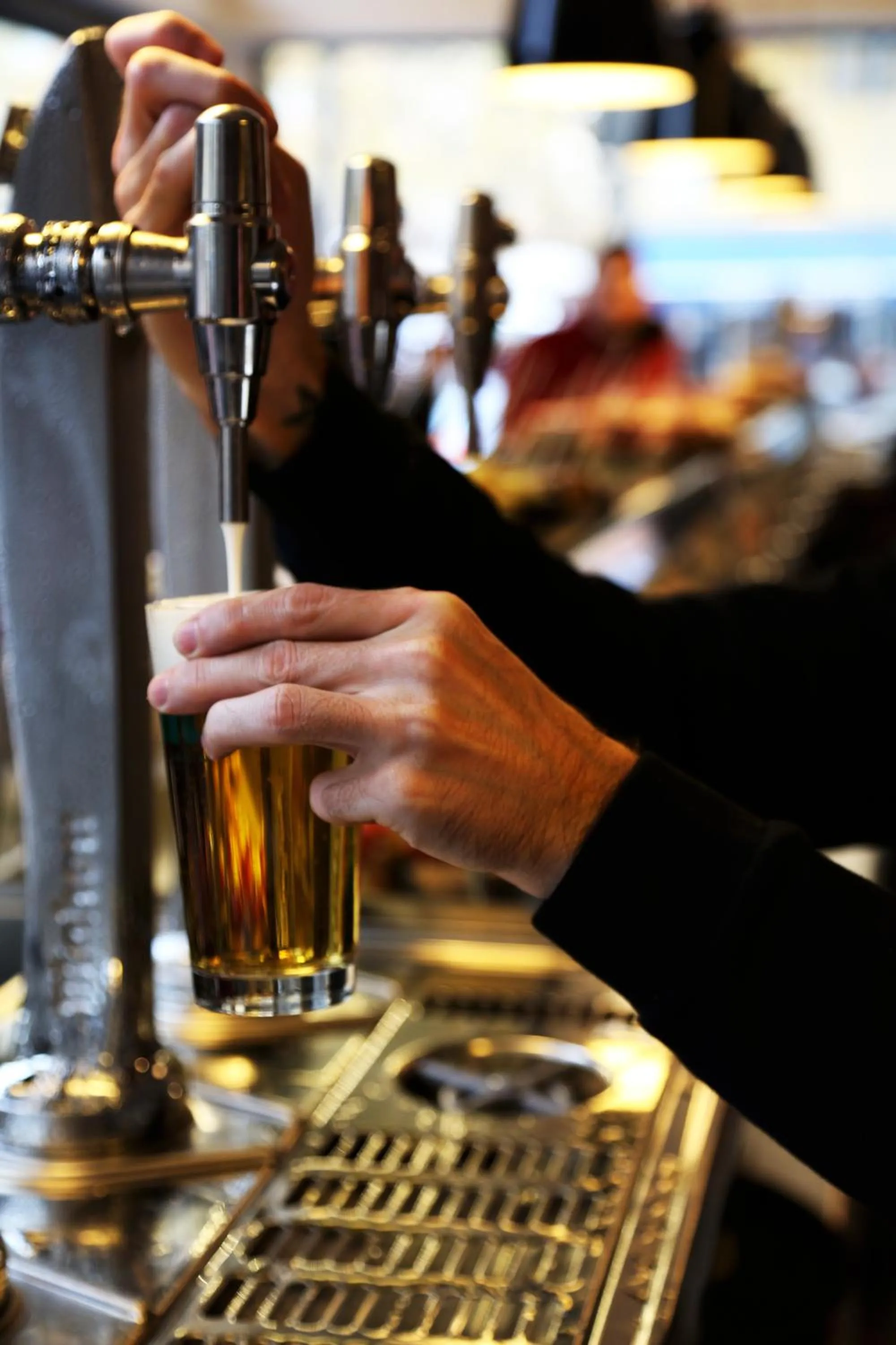 Restaurant/places to eat in 08028 Apartments