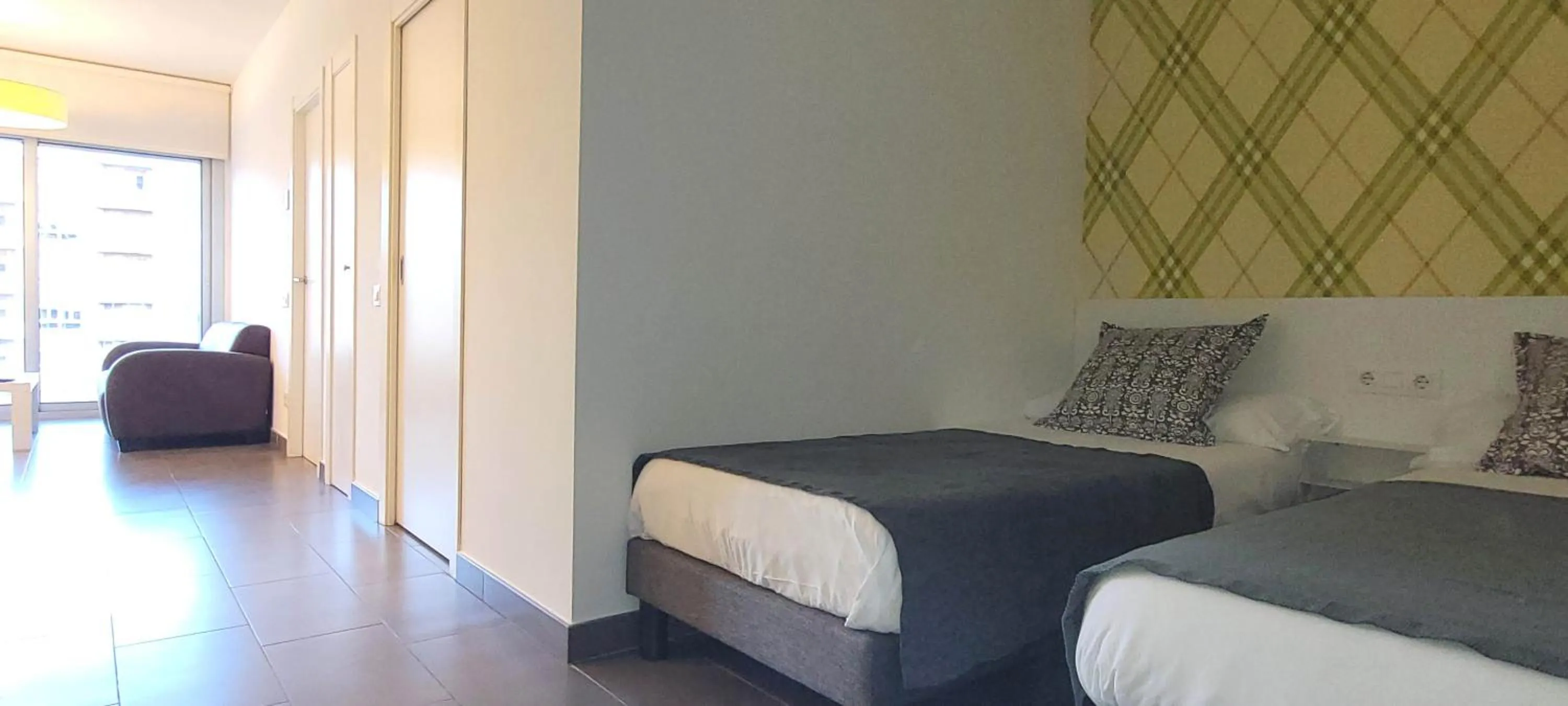 Photo of the whole room, Bed in 08028 Apartments