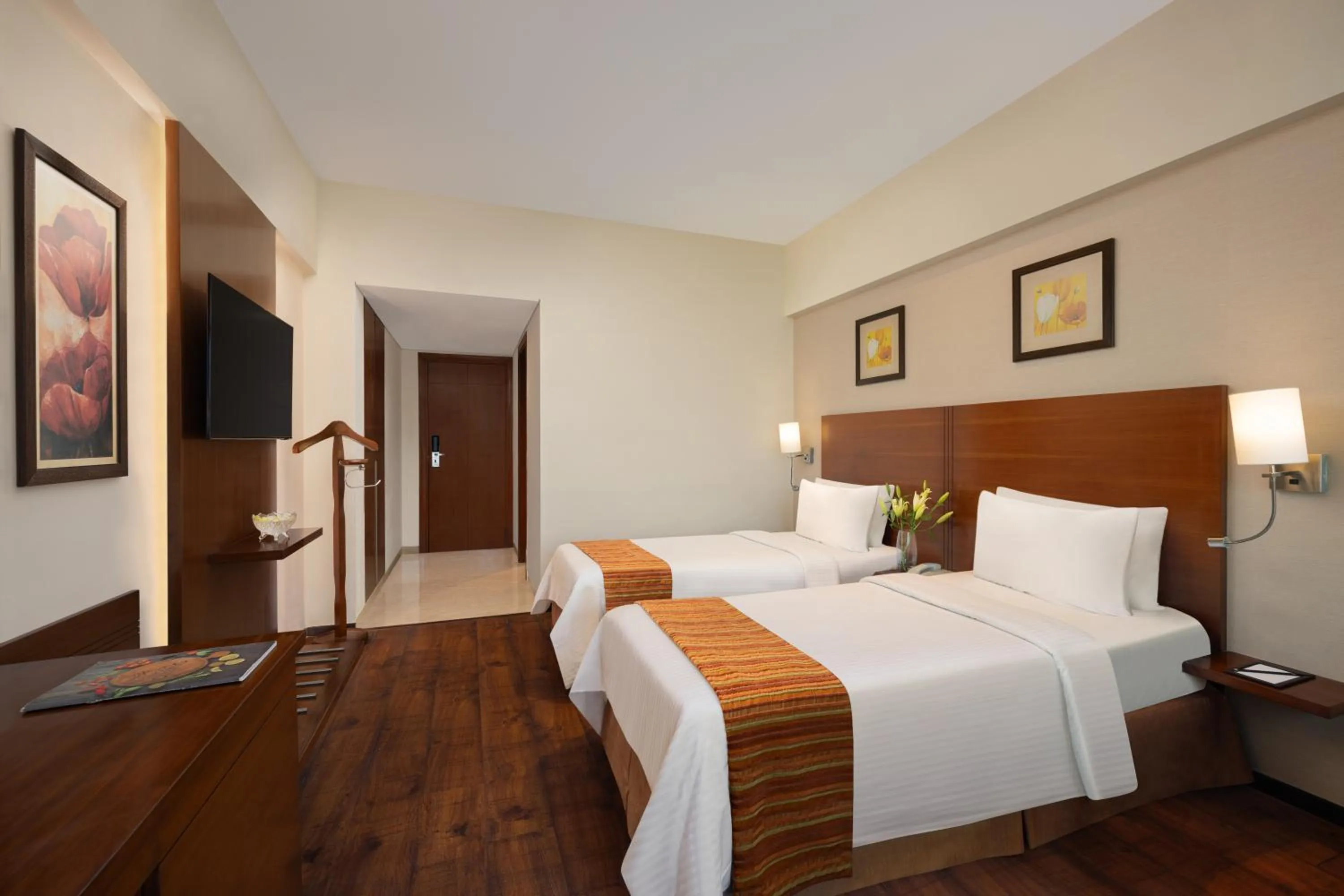 Bed in Fortune Select Exotica, Navi Mumbai - Member ITC Hotels' Group