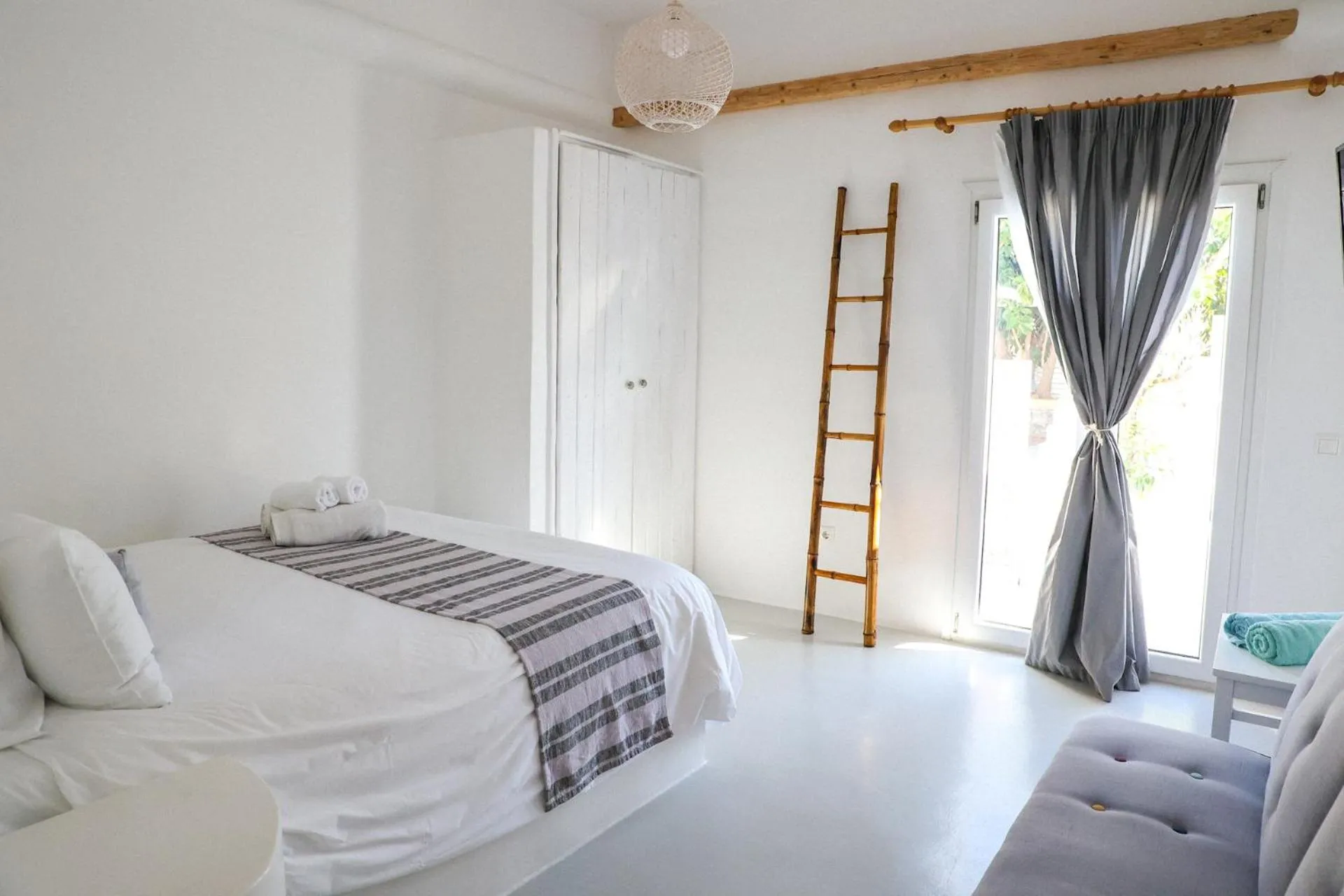 Bed in La Stella Stay