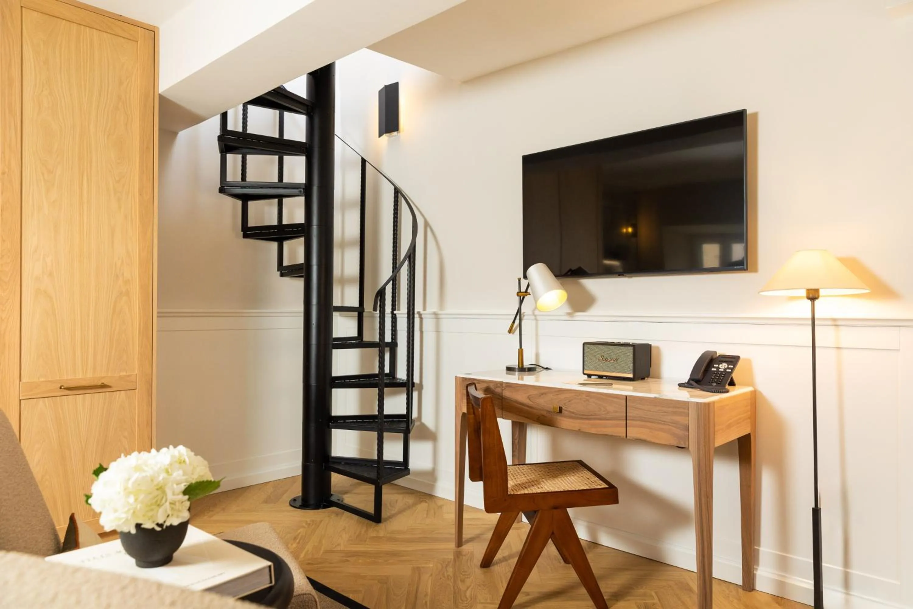 TV and multimedia in Boutique Hotel Stari Grad