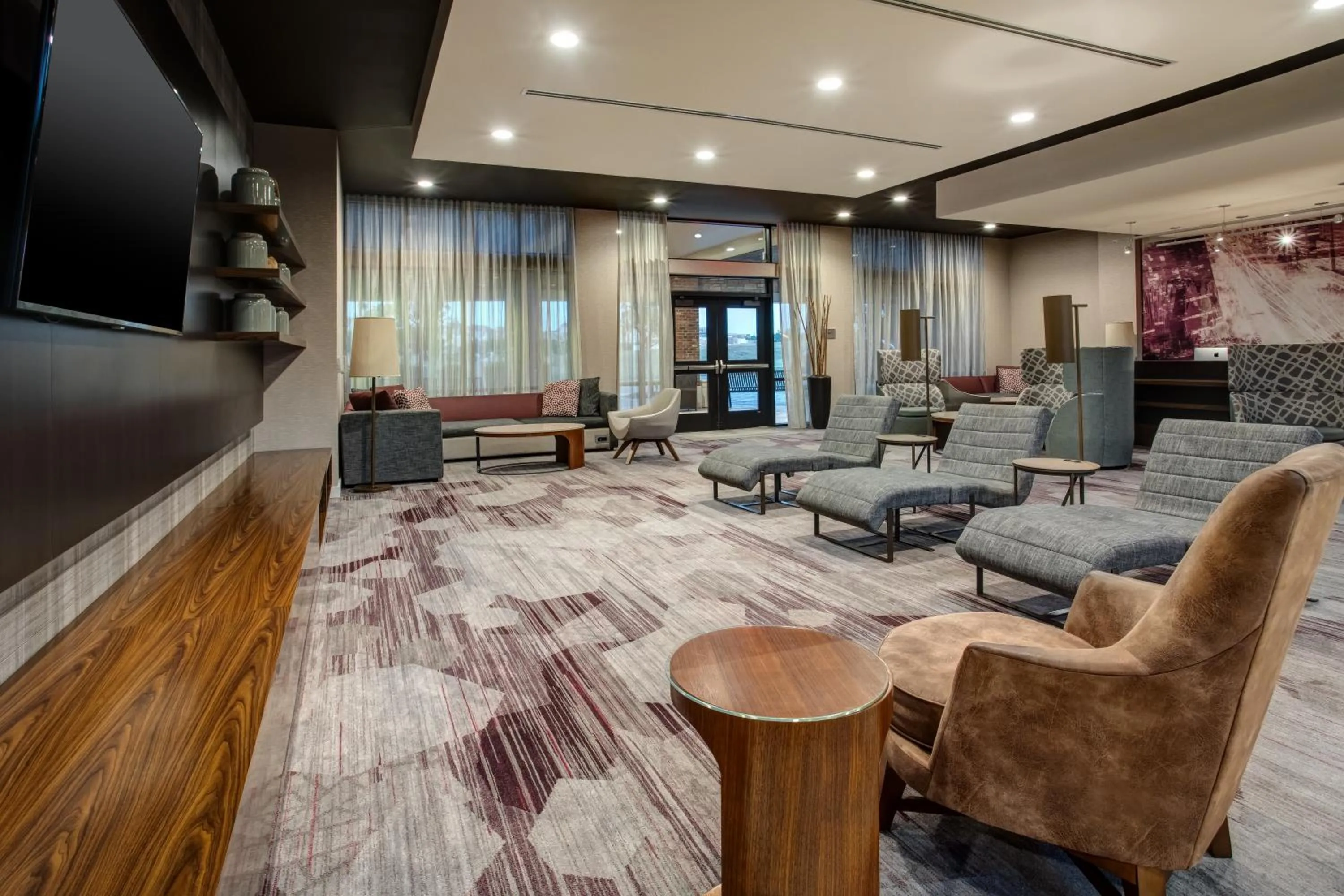 Seating area in Courtyard by Marriott Dallas Flower Mound