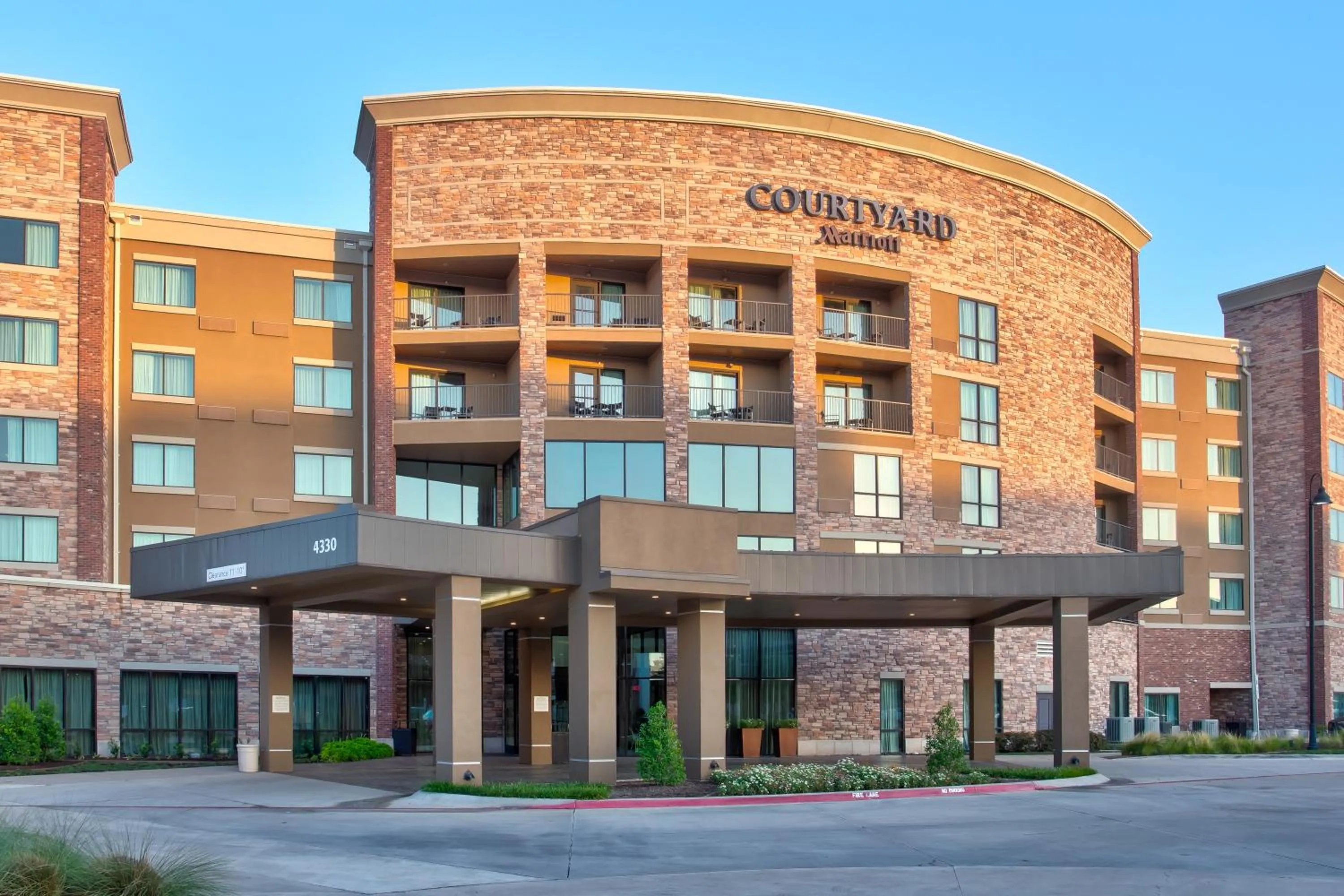 Property building in Courtyard by Marriott Dallas Flower Mound
