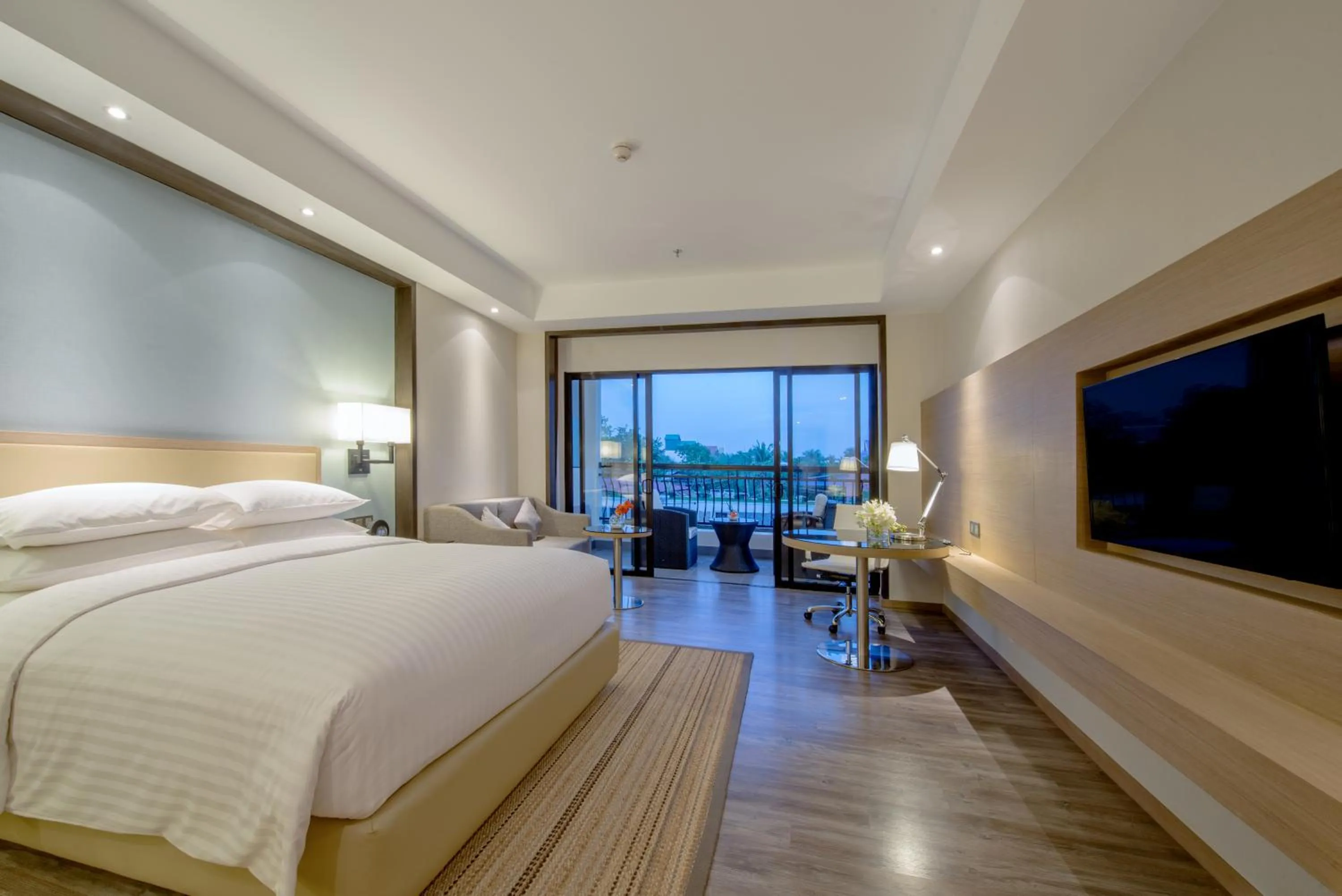 Photo of the whole room, Bed in Courtyard by Marriott Siem Reap Resort