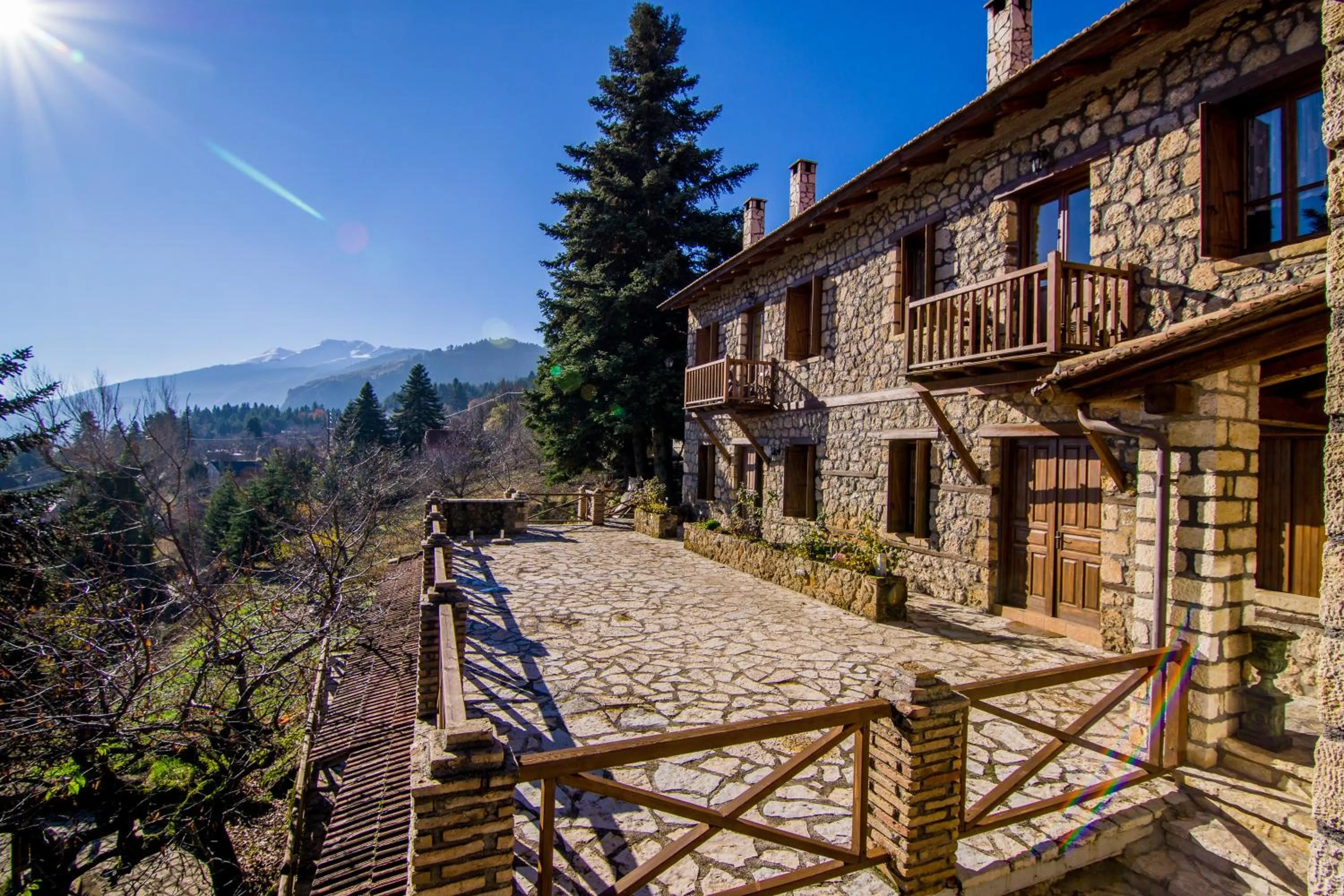 Facade/entrance in Pigi Tarlampa Hotel