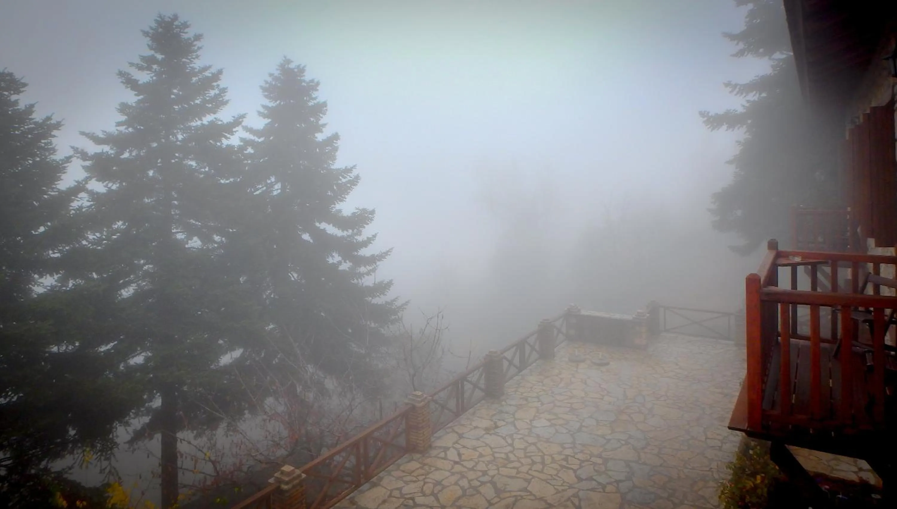 Balcony/Terrace in Pigi Tarlampa Hotel
