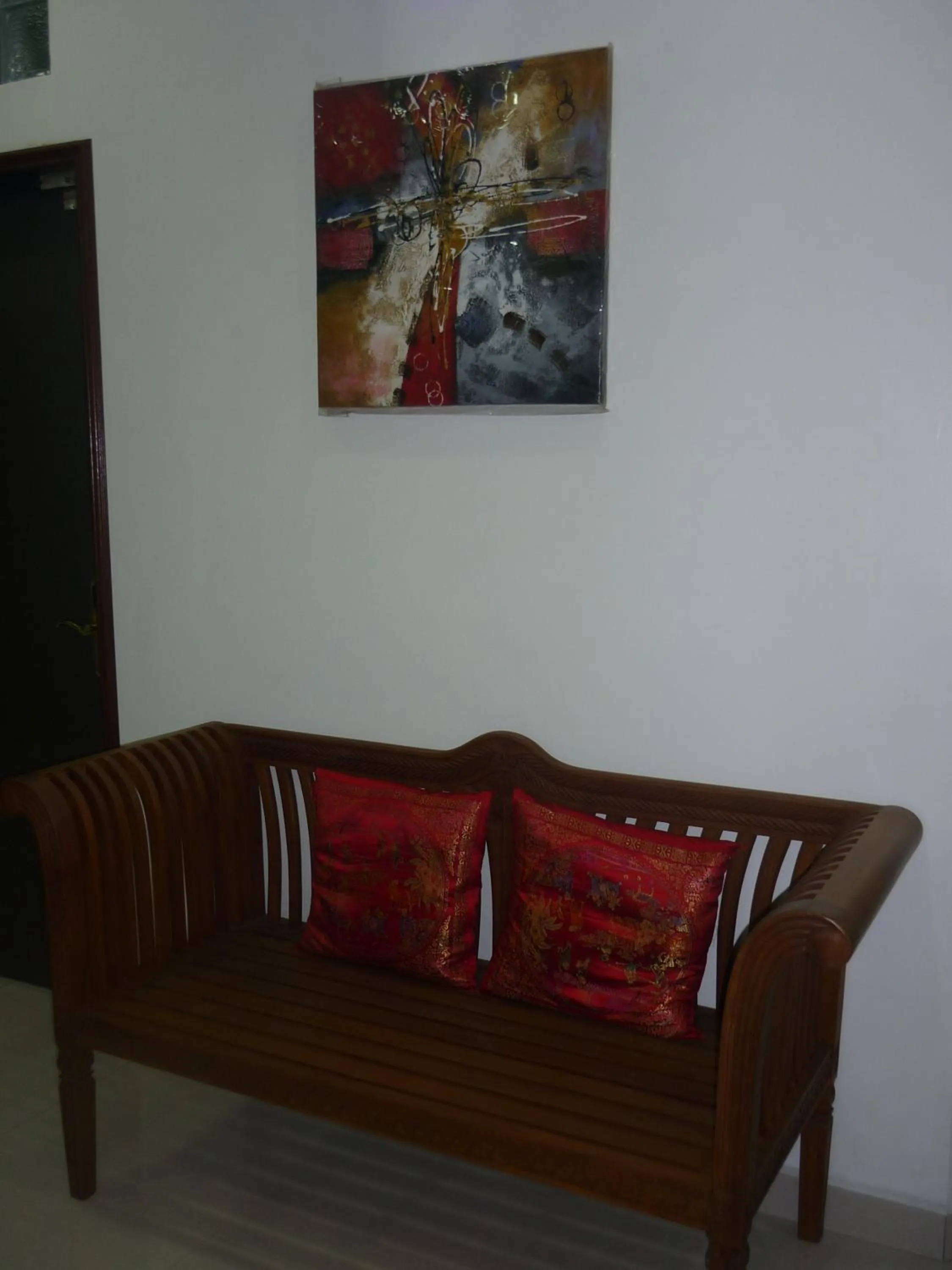 Seating area in Hotel Paka INN