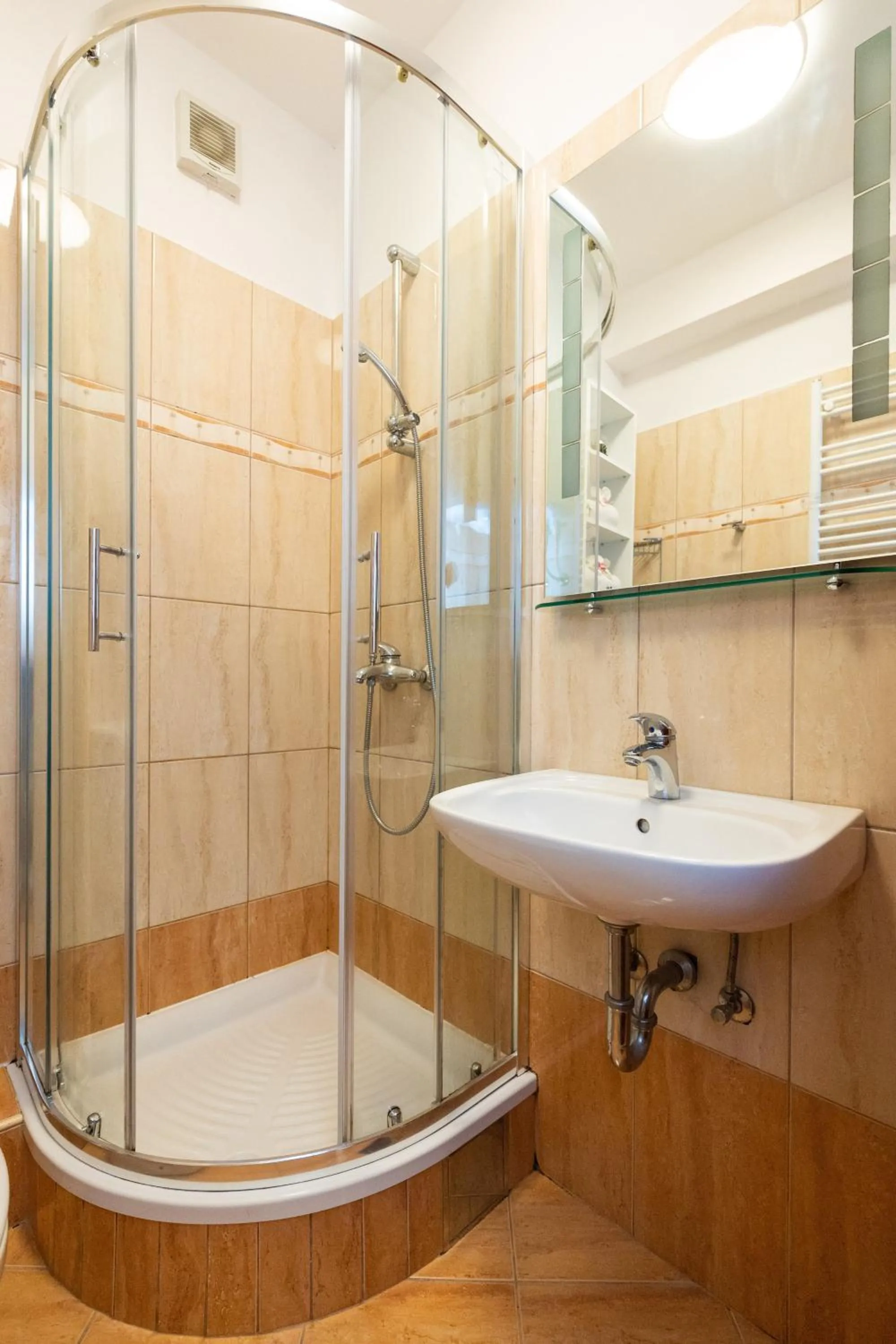 Shower in Villa Erna