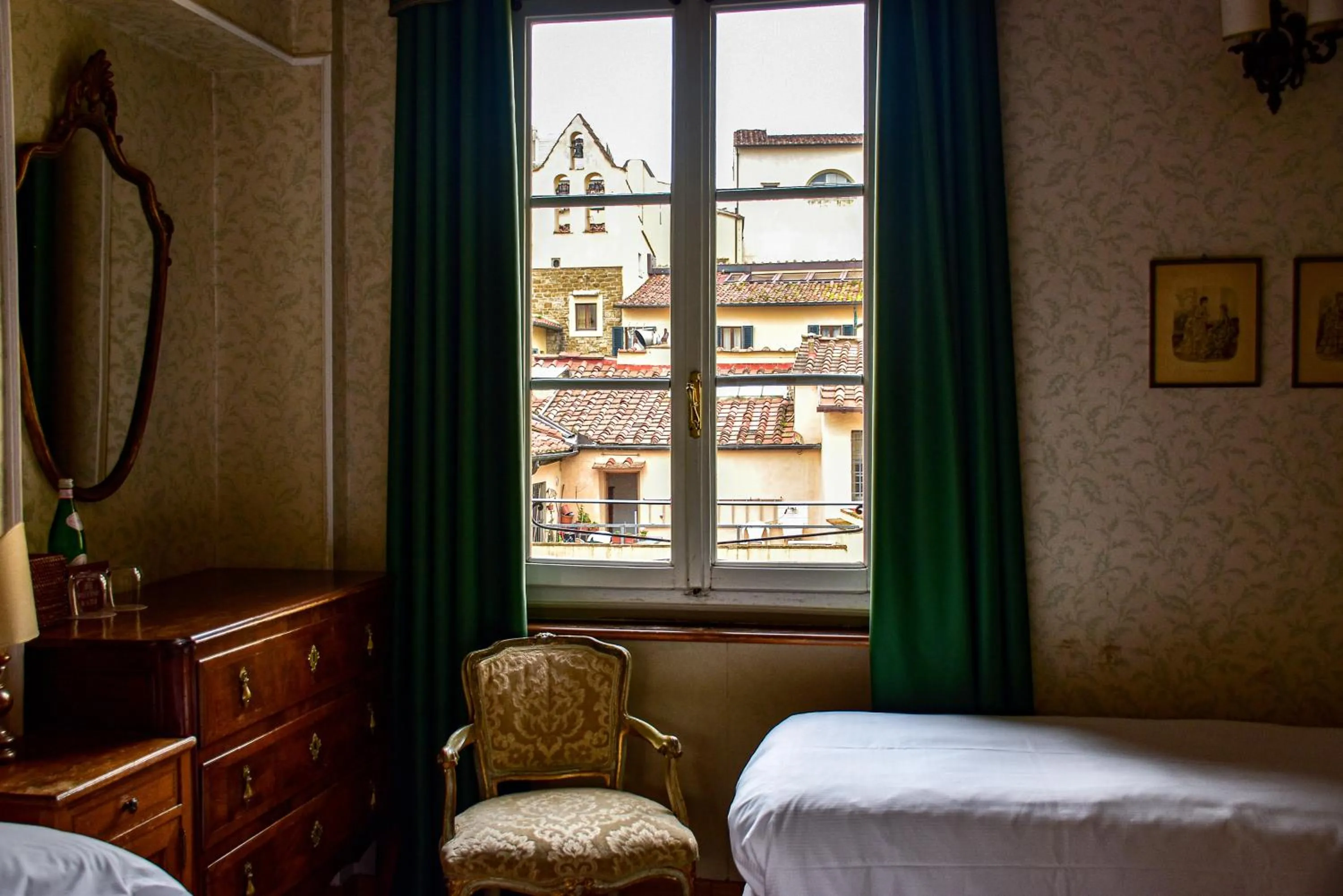 View (from property/room), Bed in Hotel Hermitage