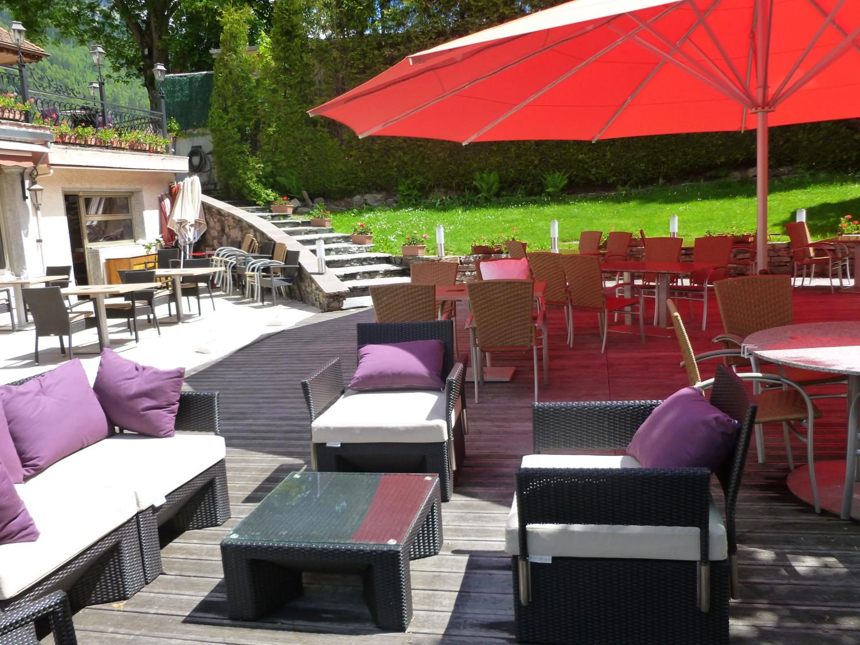 Garden in Aiguille du Midi - Hôtel & Restaurant