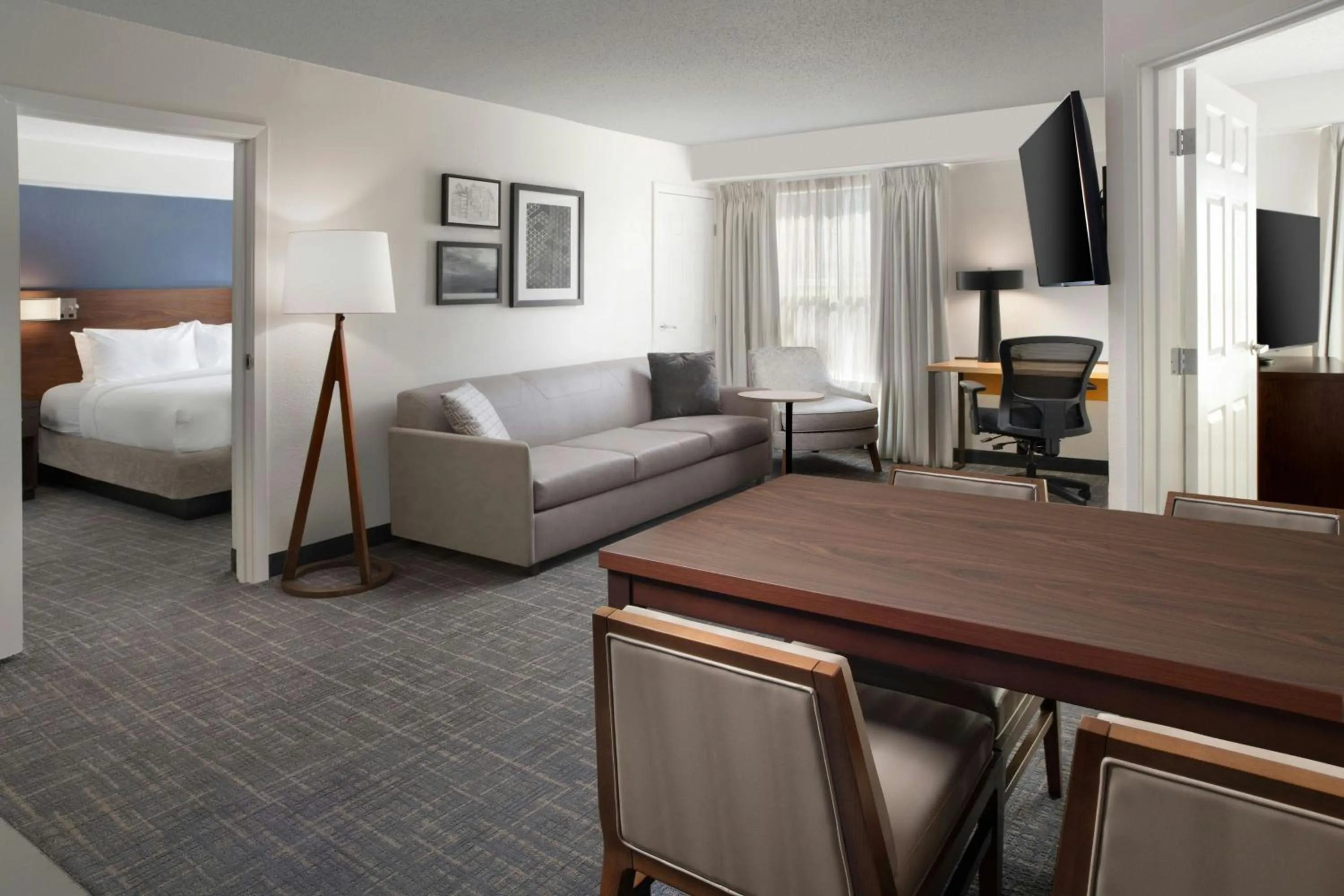 Bedroom, Bed in Residence Inn by Marriott New Orleans Metairie