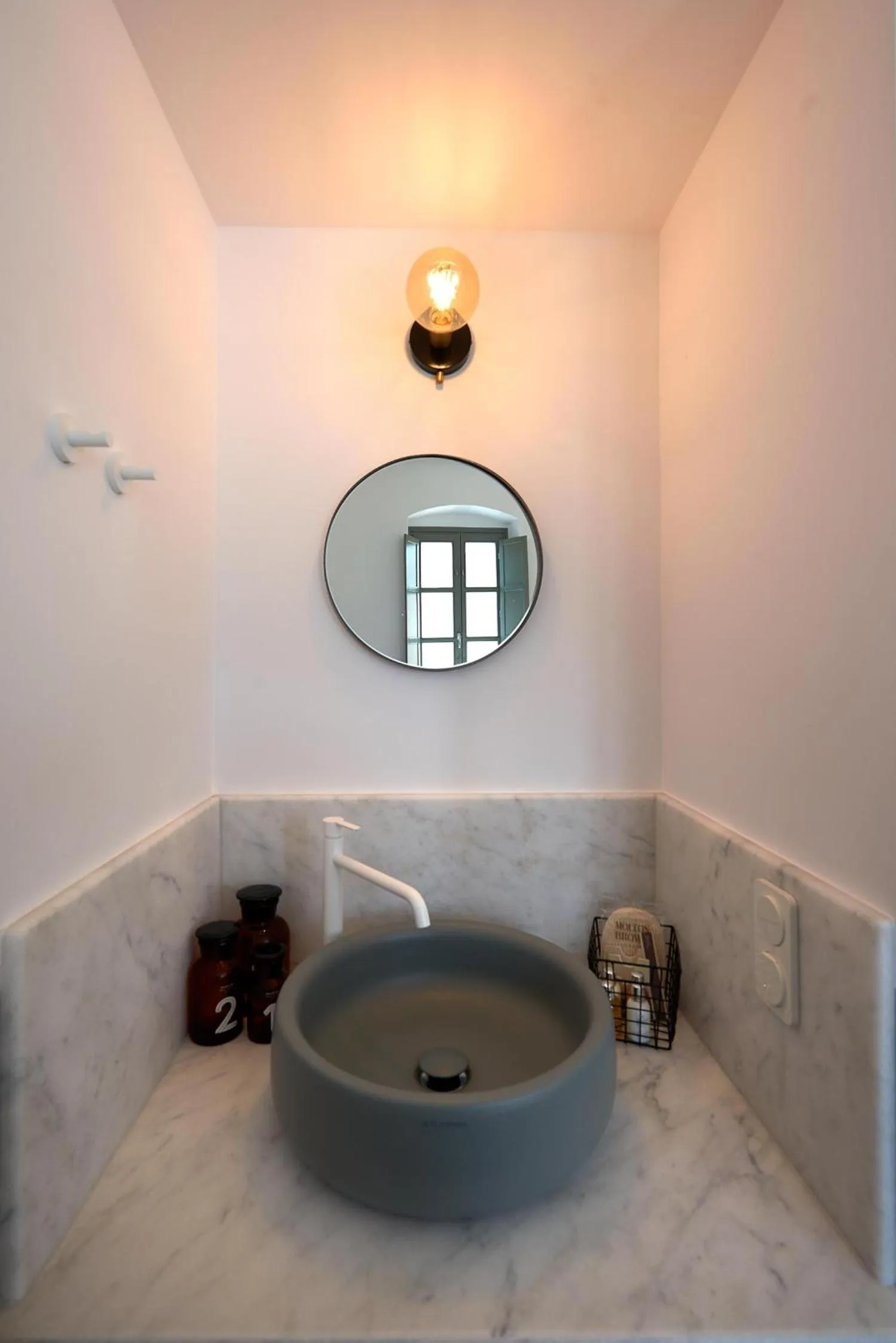 Bathroom in Argonauta Hotel