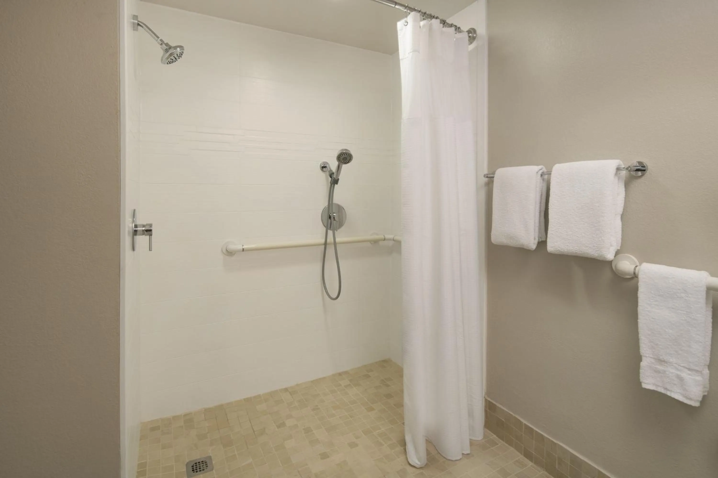 Bathroom in Residence Inn Pleasant Hill Concord