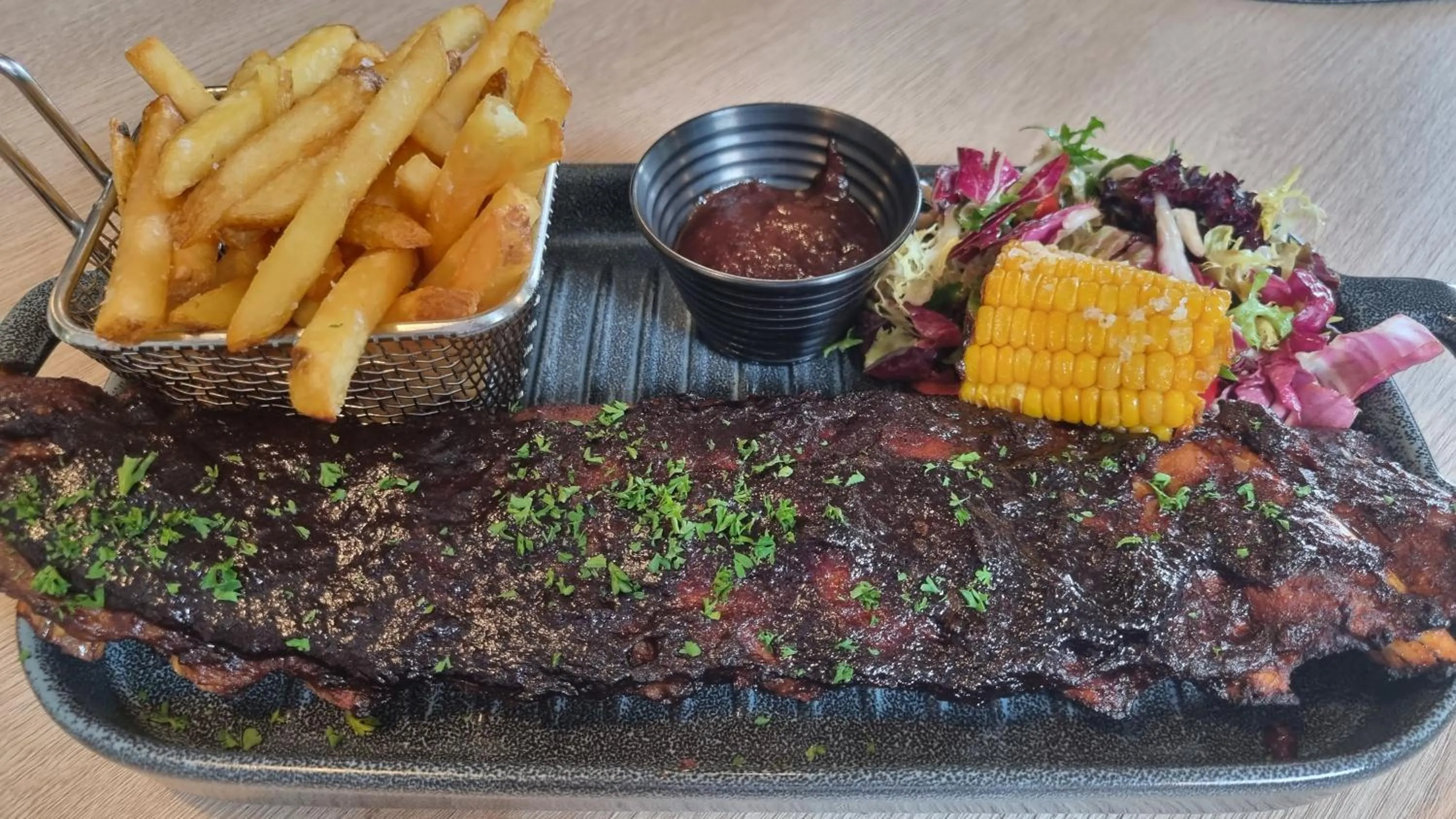 Restaurant/places to eat in Flåm Marina