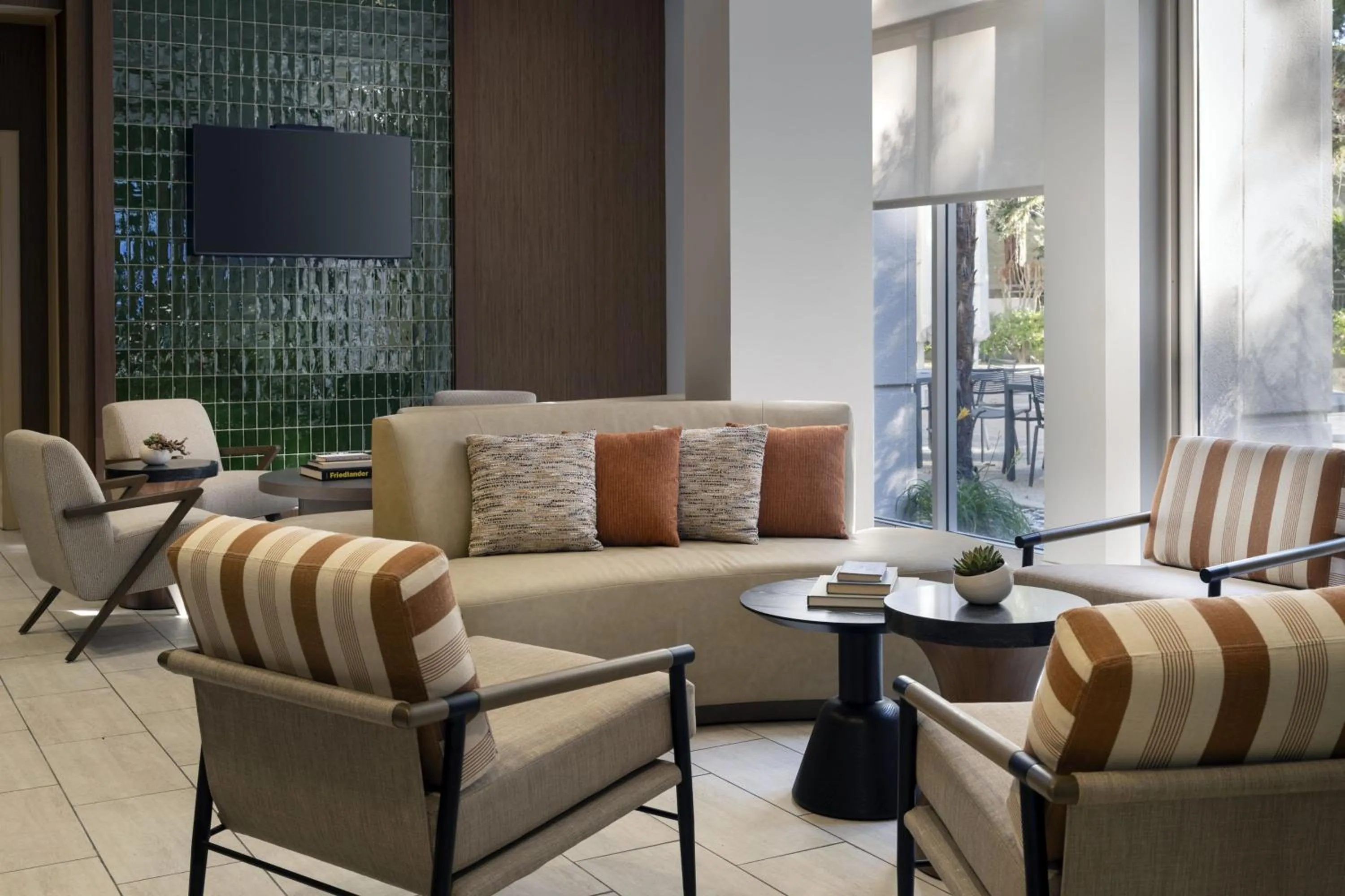 Lounge or bar in San Ramon Marriott