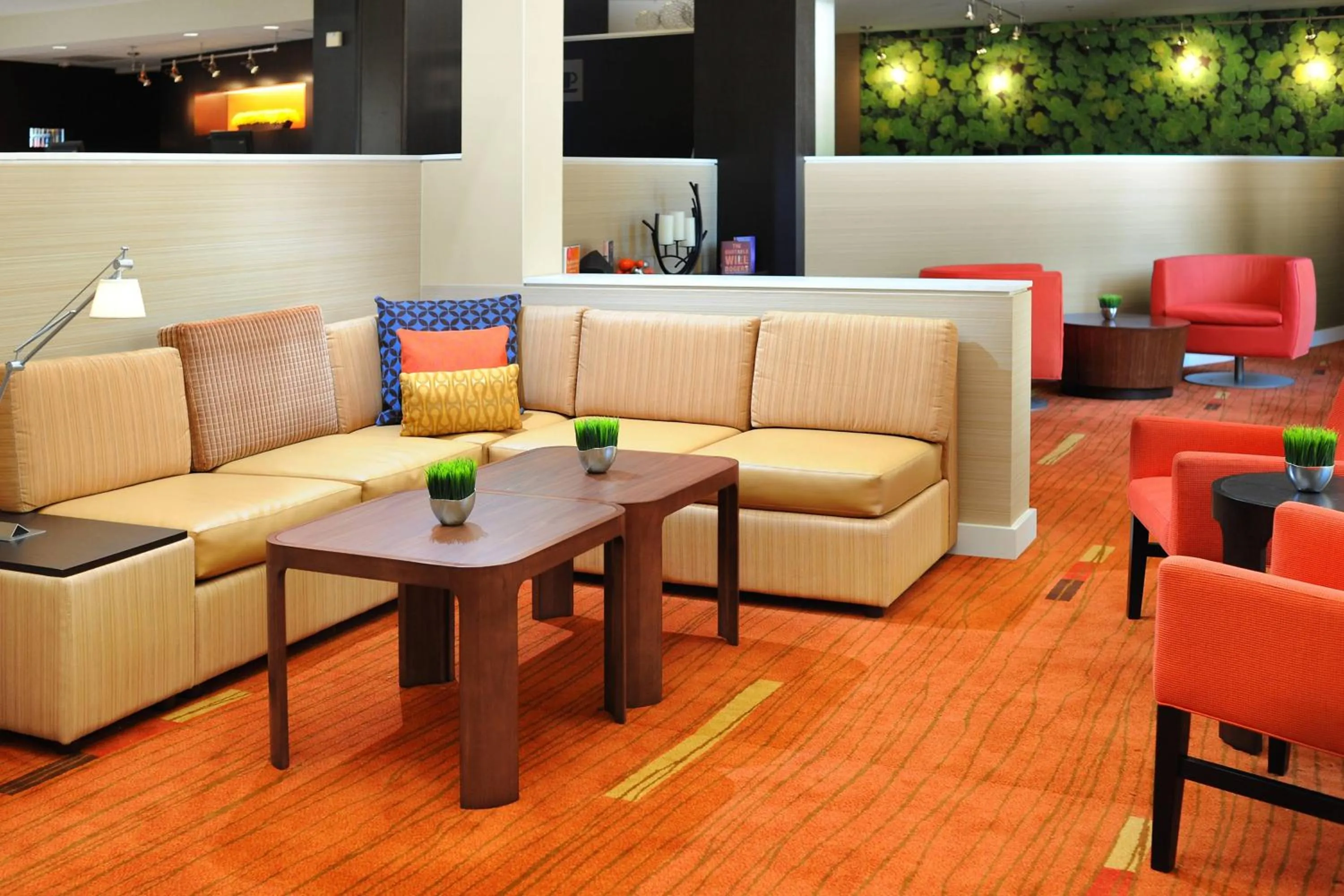 Lobby or reception in Courtyard by Marriott Oklahoma City Airport