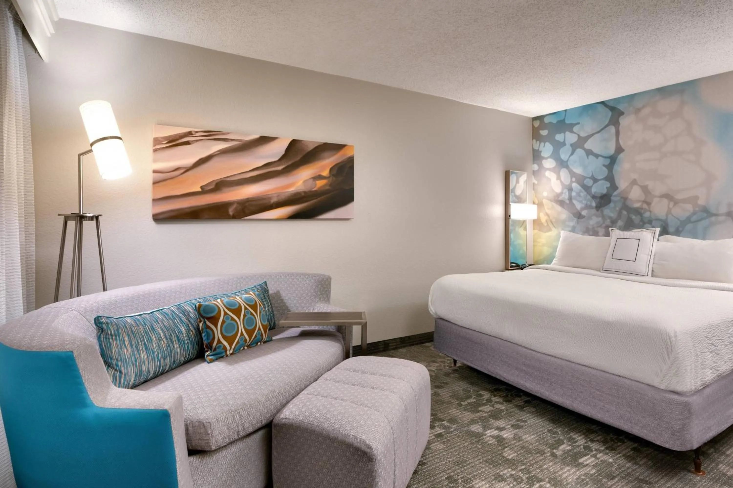 Photo of the whole room, Bed in Courtyard by Marriott Oklahoma City Northwest