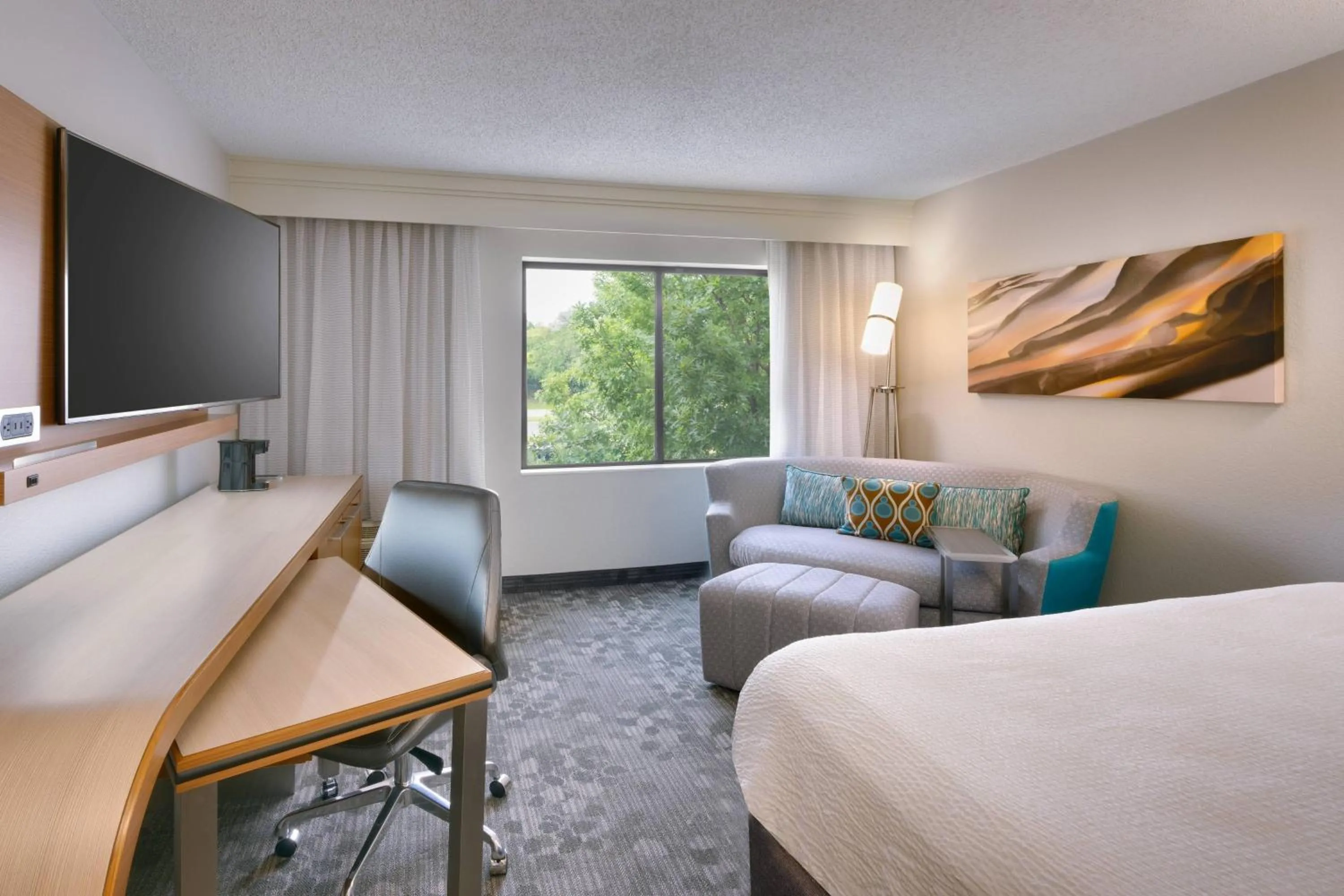 Photo of the whole room in Courtyard by Marriott Oklahoma City Northwest
