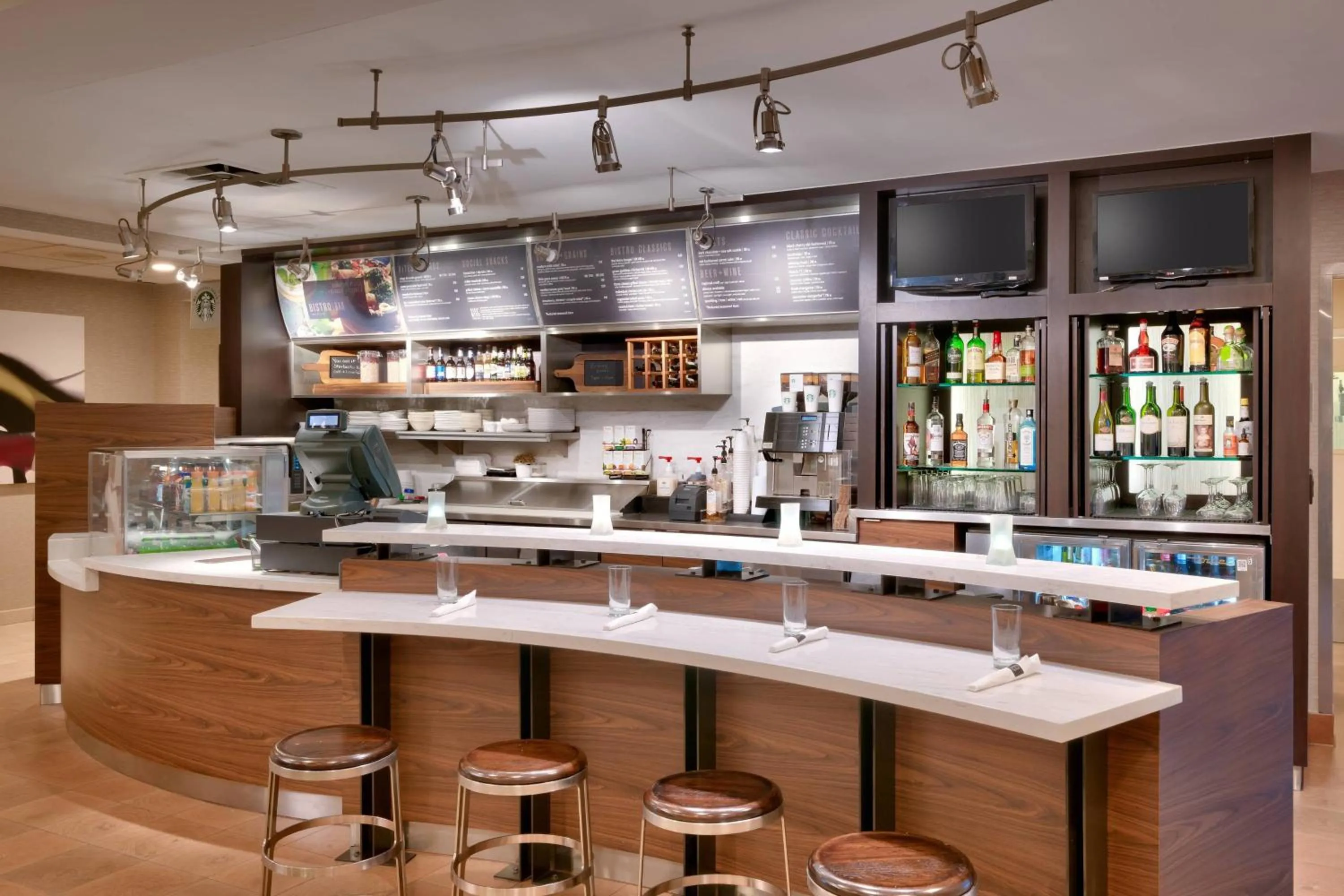 Lounge or bar in Courtyard by Marriott Oklahoma City Northwest