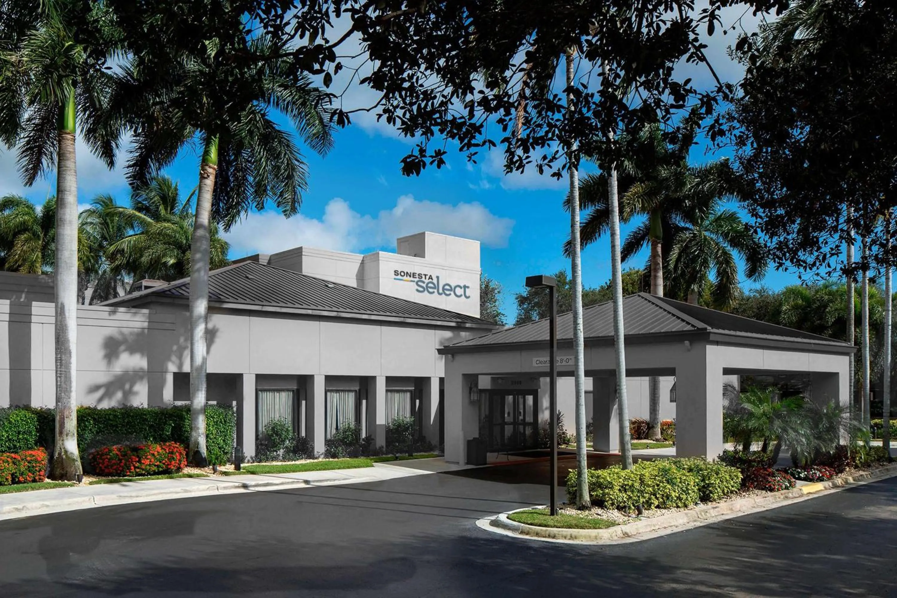 Property building in Sonesta Select Boca Raton Town Center