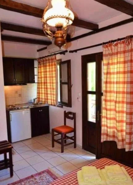 Kitchen or kitchenette in Hotel Maria