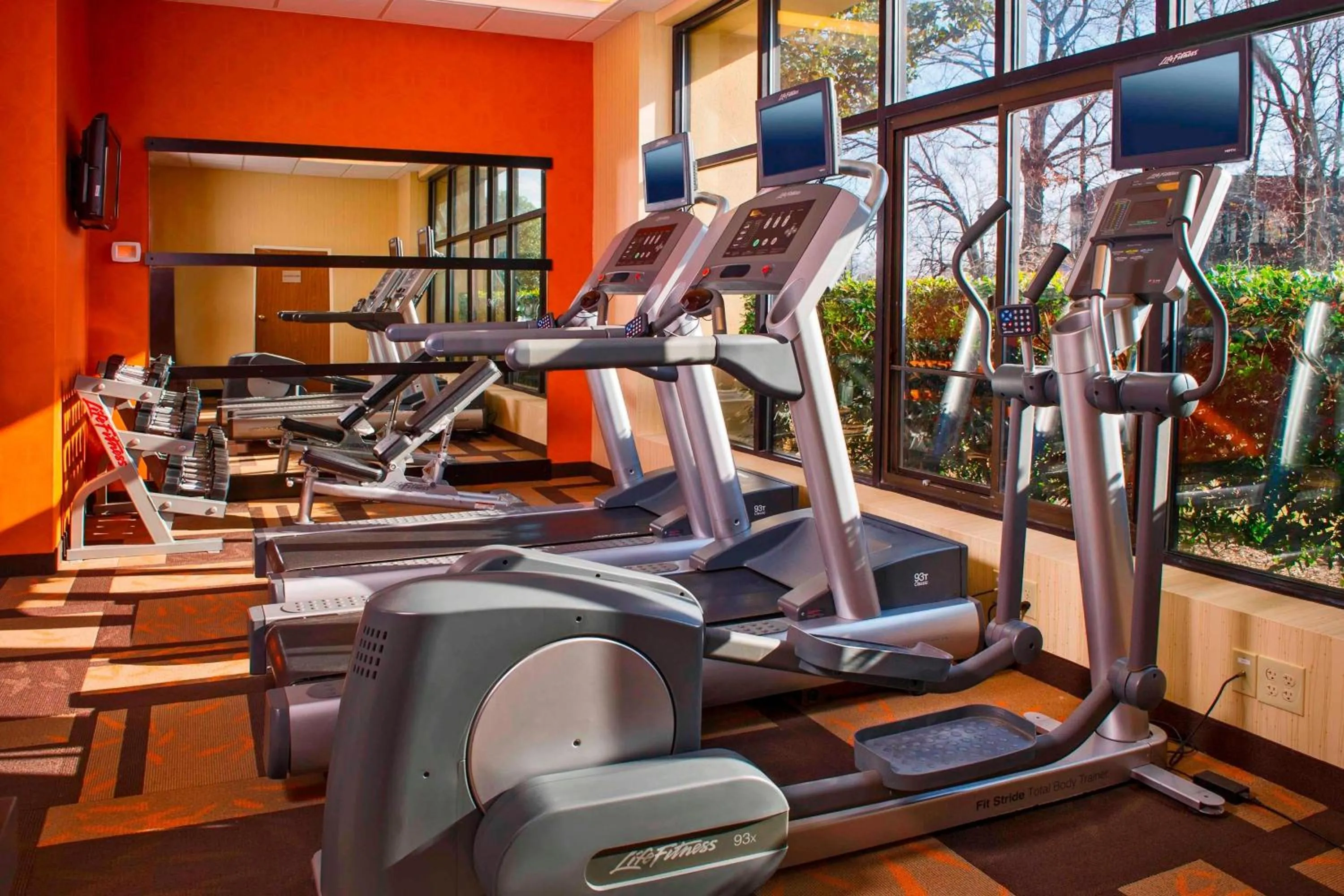 Fitness centre/facilities in Courtyard Virginia Beach Norfolk