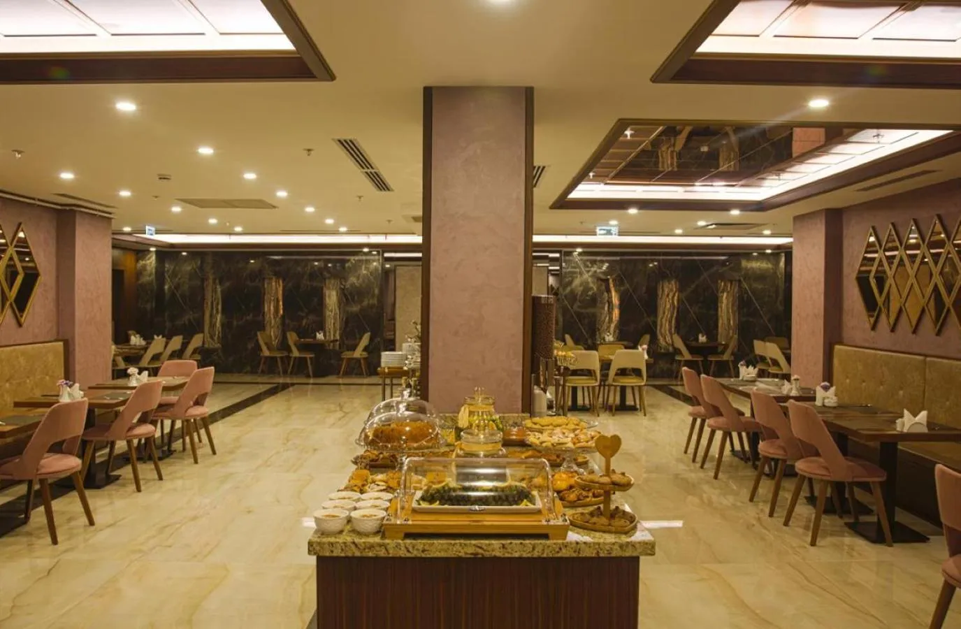 Restaurant/places to eat in Büke Hotel Şişli