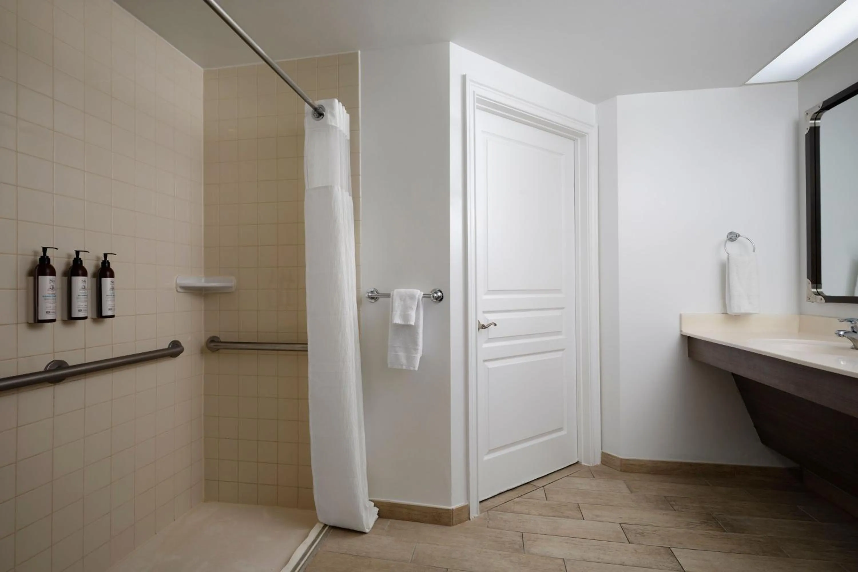 Bathroom in Marriott's Ocean Pointe