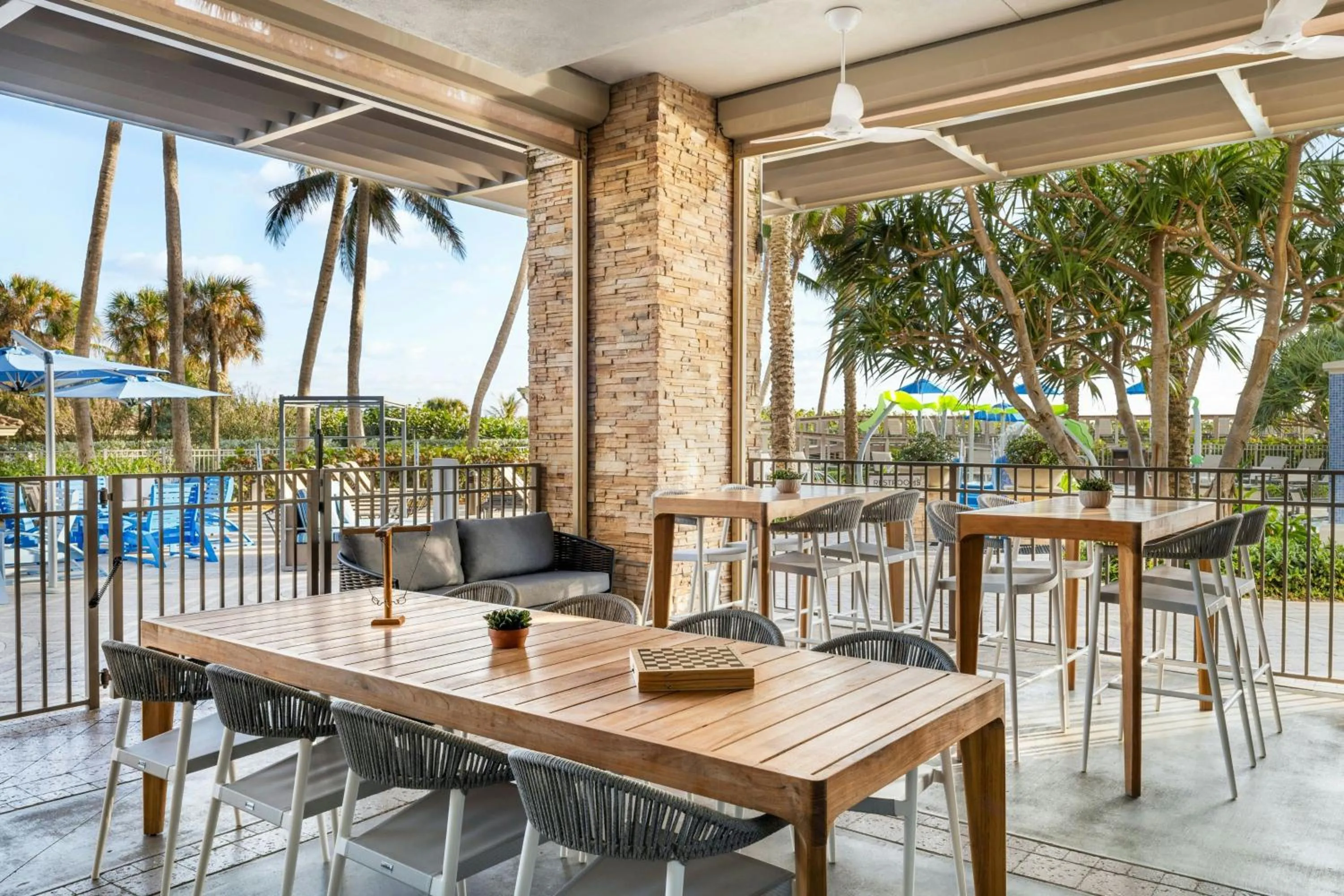 Restaurant/places to eat in Marriott's Oceana Palms