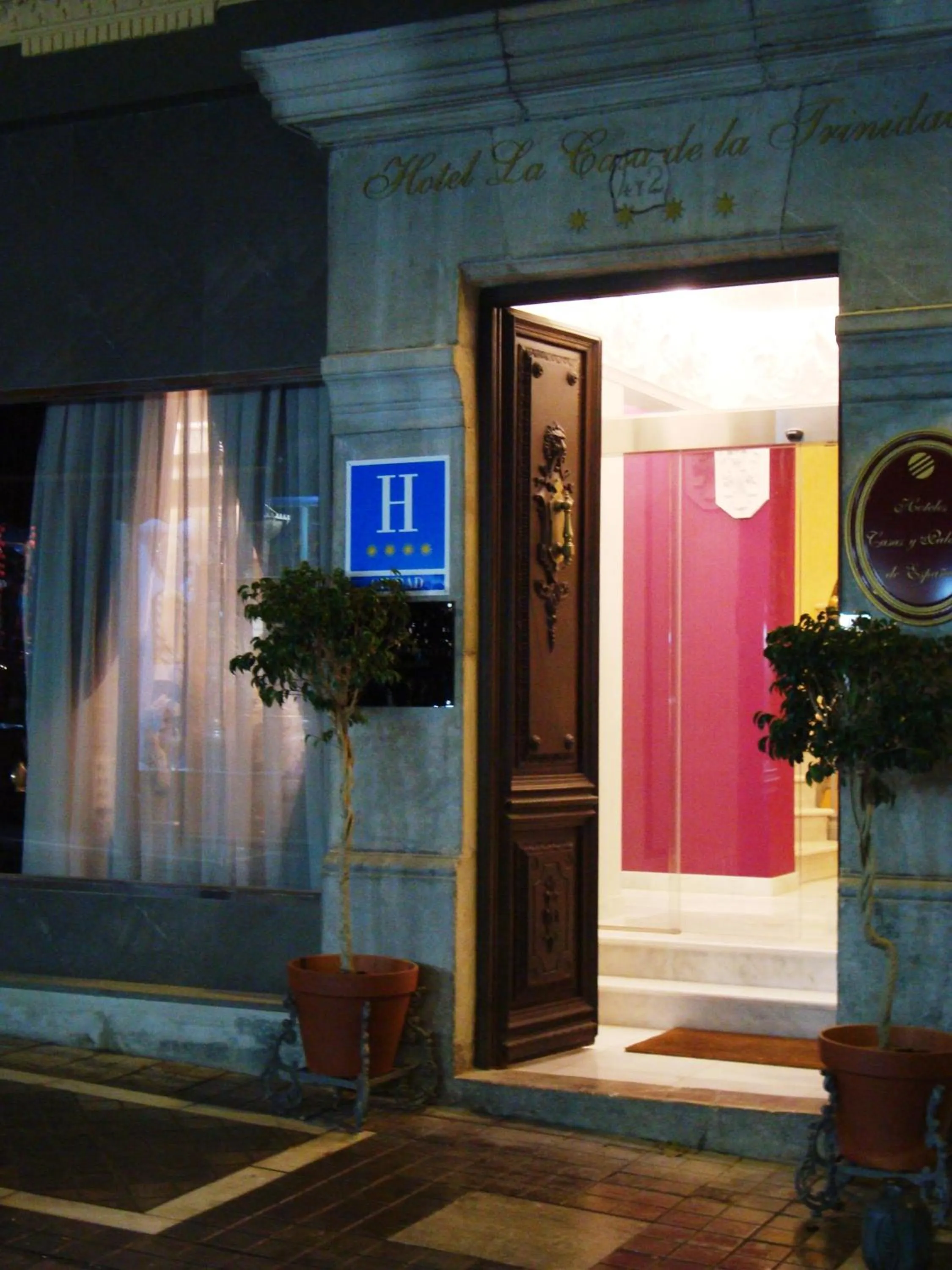 Facade/entrance in La Casa de la Trinidad