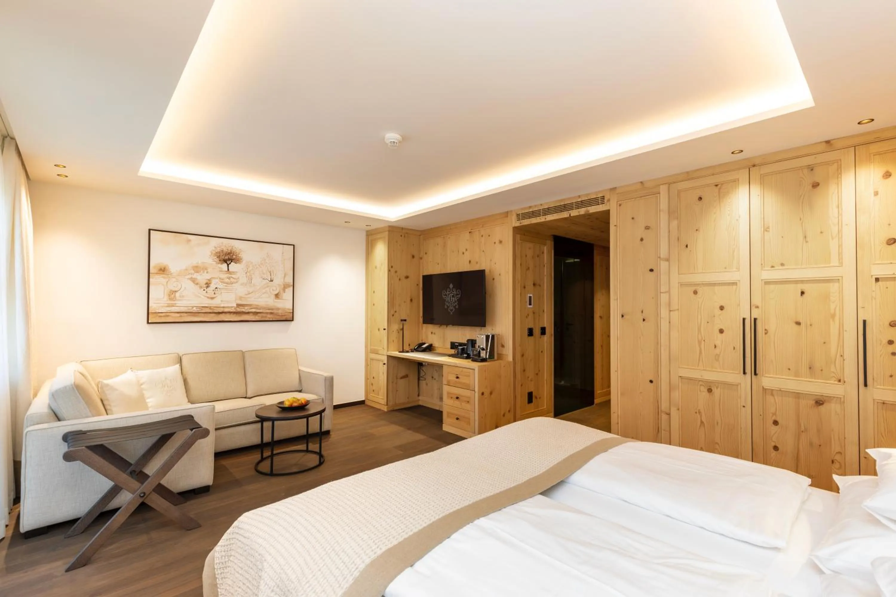 Photo of the whole room, Bed in Hotel Grünauerhof