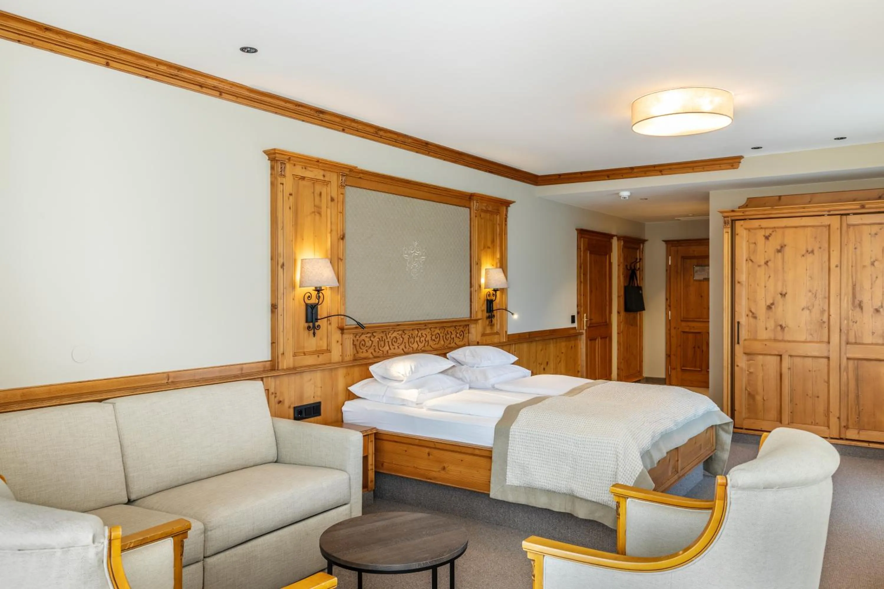 Photo of the whole room, Bed in Hotel Grünauerhof