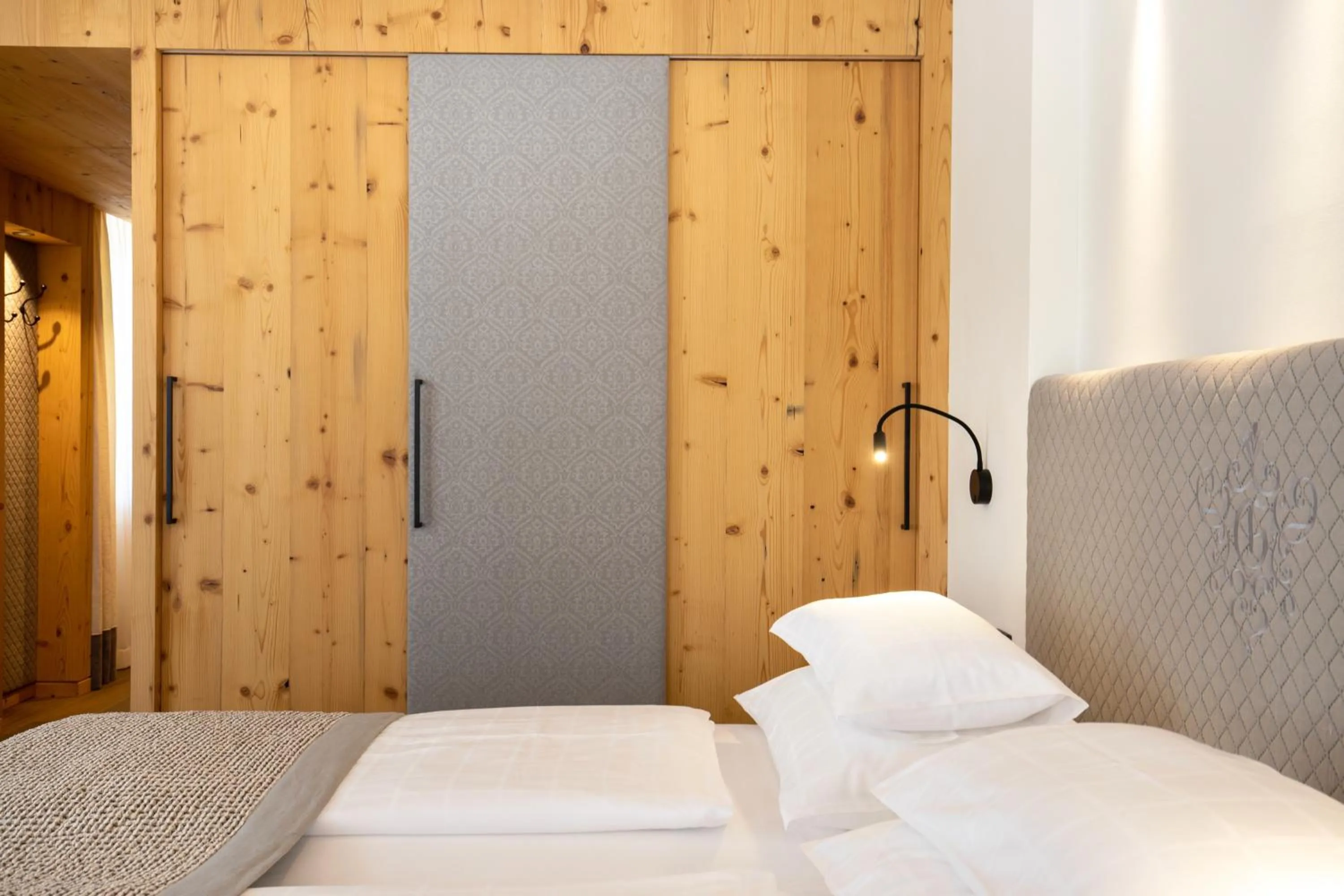 Photo of the whole room, Bed in Hotel Grünauerhof