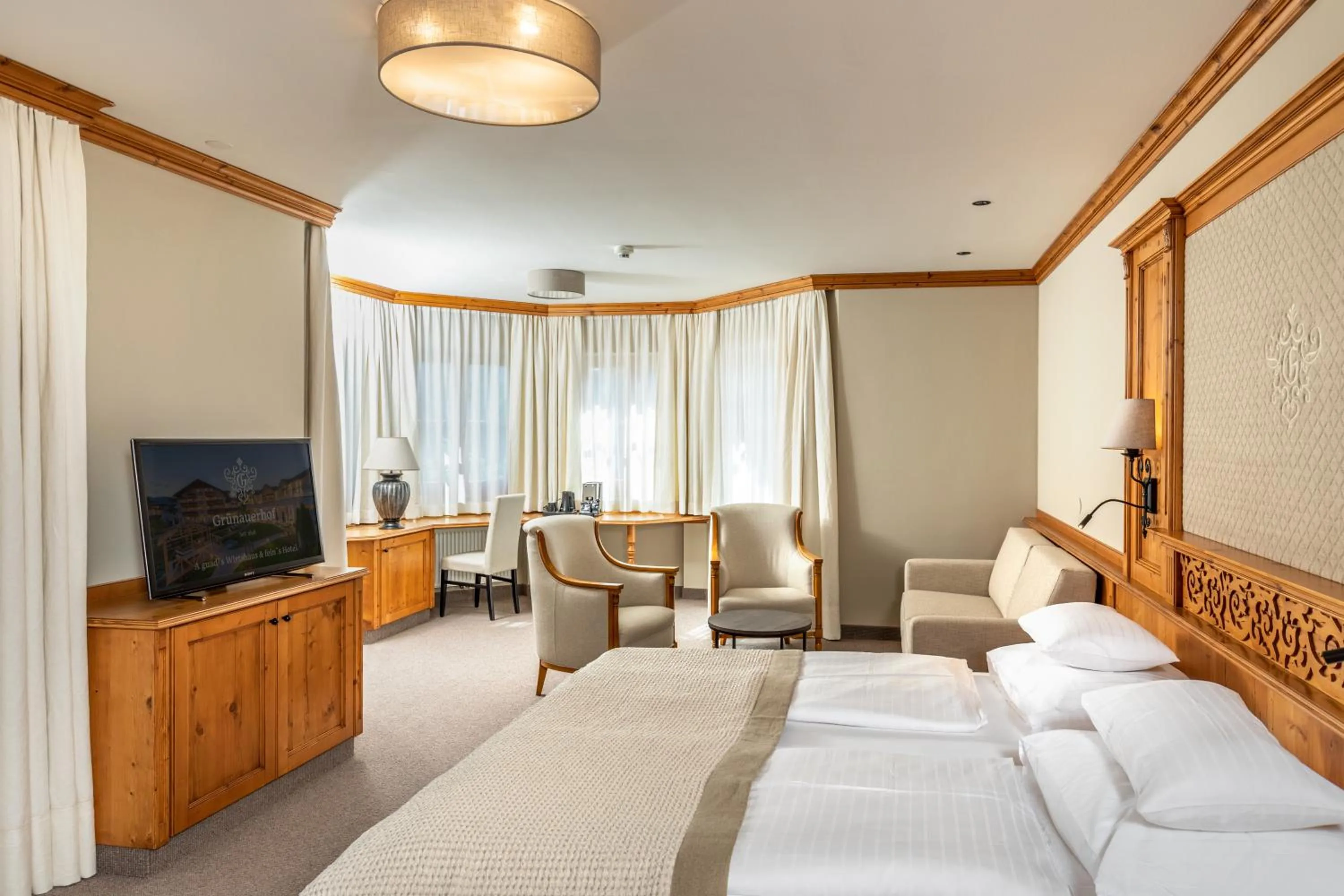 Photo of the whole room, Bed in Hotel Grünauerhof