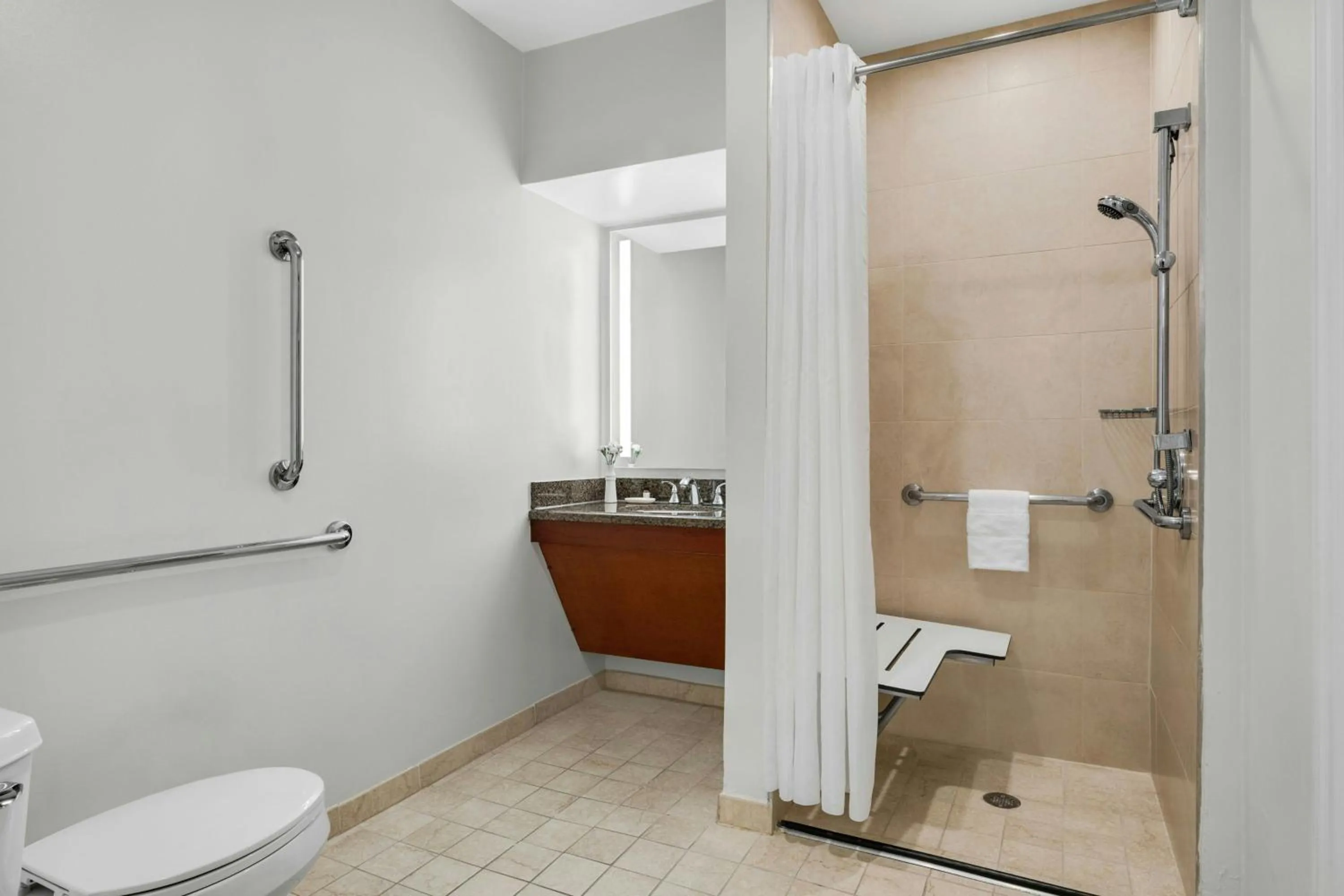 Bathroom in Marriott's Manor Club at Ford's Colony