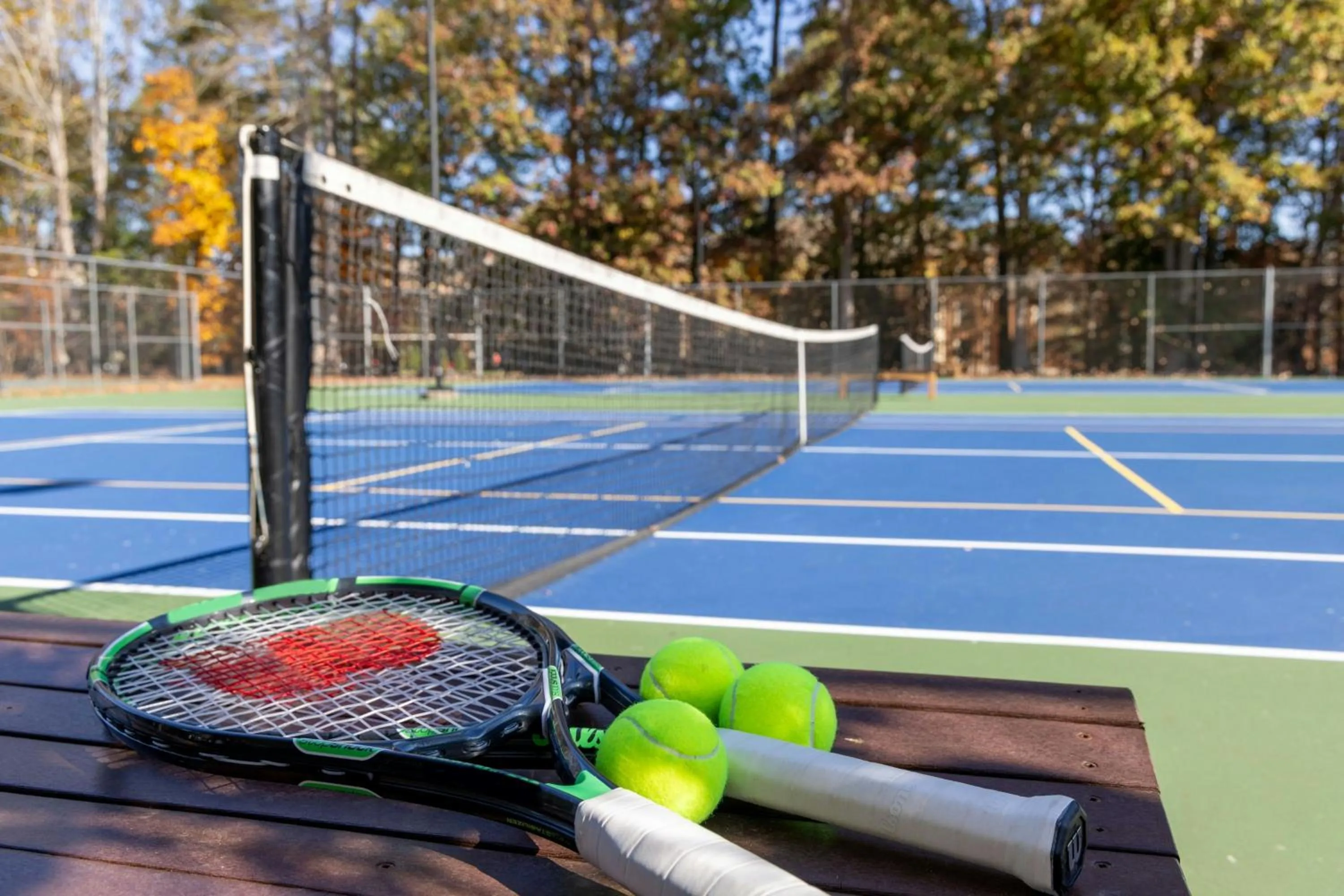 Tennis court in Marriott's Manor Club at Ford's Colony
