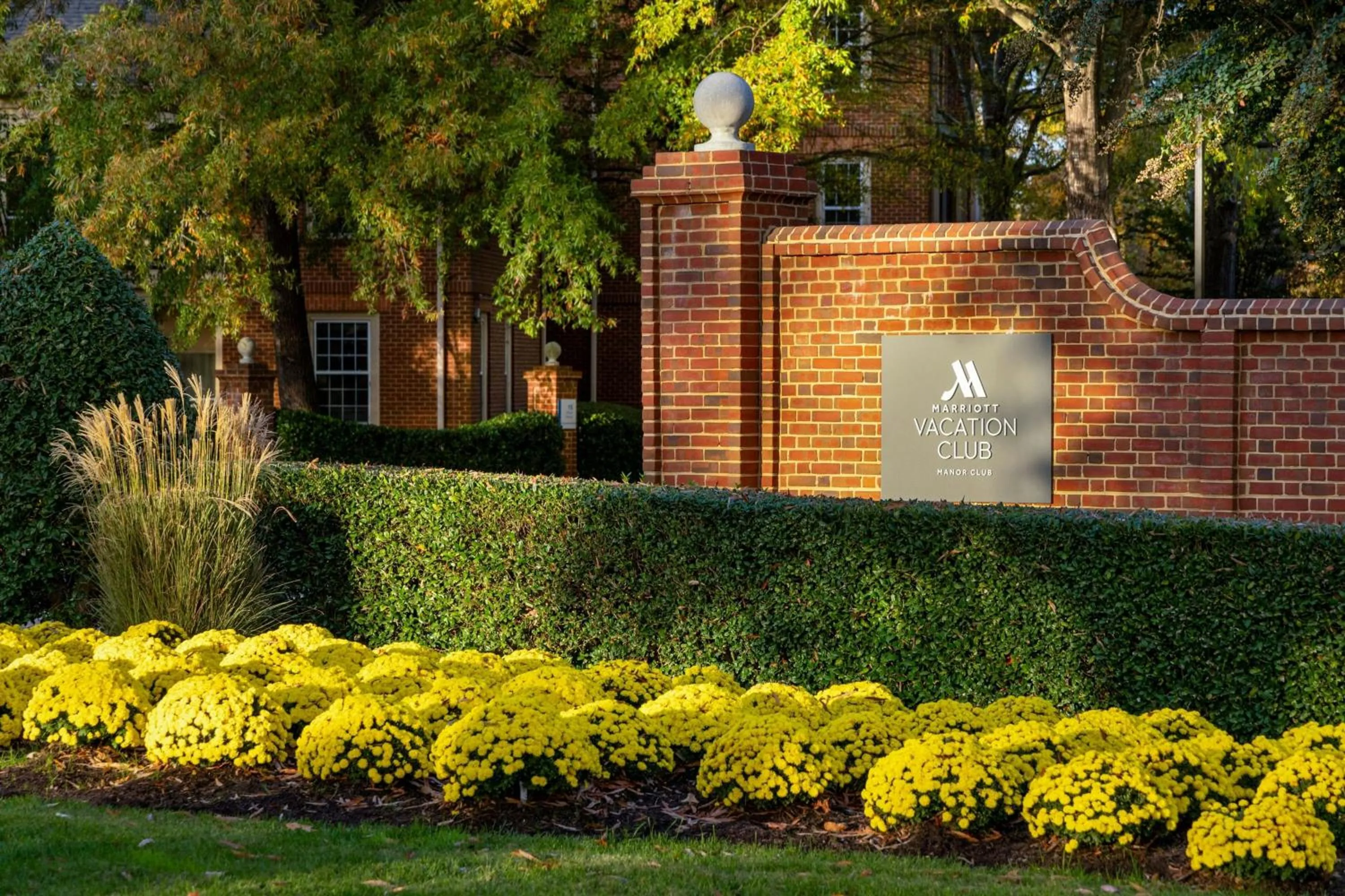 Property building in Marriott's Manor Club at Ford's Colony