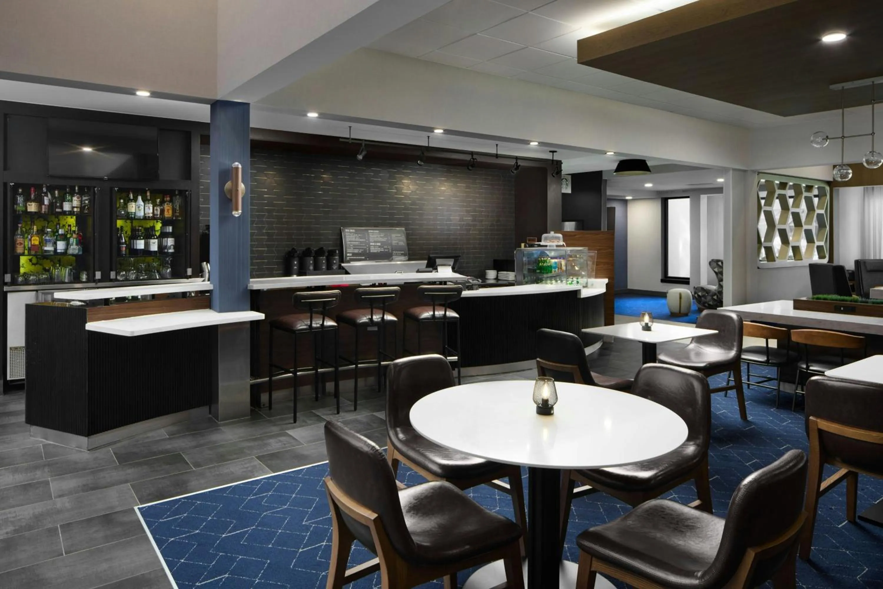 Lobby or reception in Courtyard Williamsburg - Busch Gardens