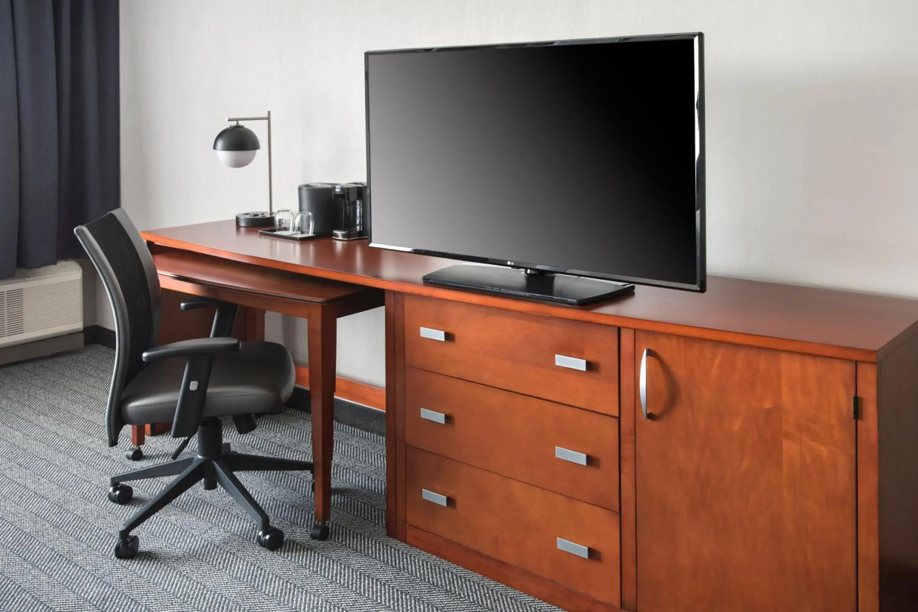 King Room with Shower in Courtyard Philadelphia Plymouth Meeting King Room with Shower in Courtyard Philadelphia Plymouth Meeting